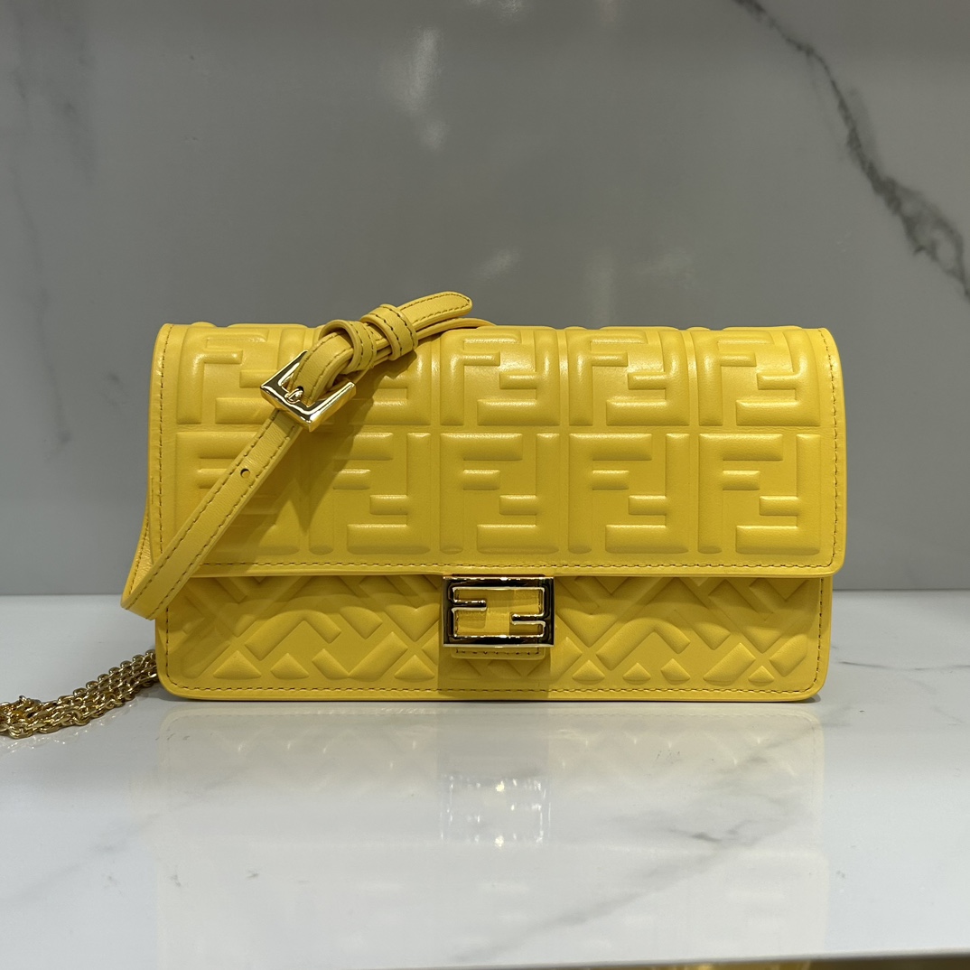 TOP FENDI Baguette FF Bag 21x11.5x5cm - 4 Color