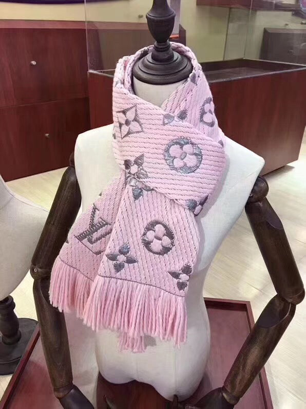 TOP Louis Vuitton LV L*V Verone Wool Silk Logomania Scarf - Pink