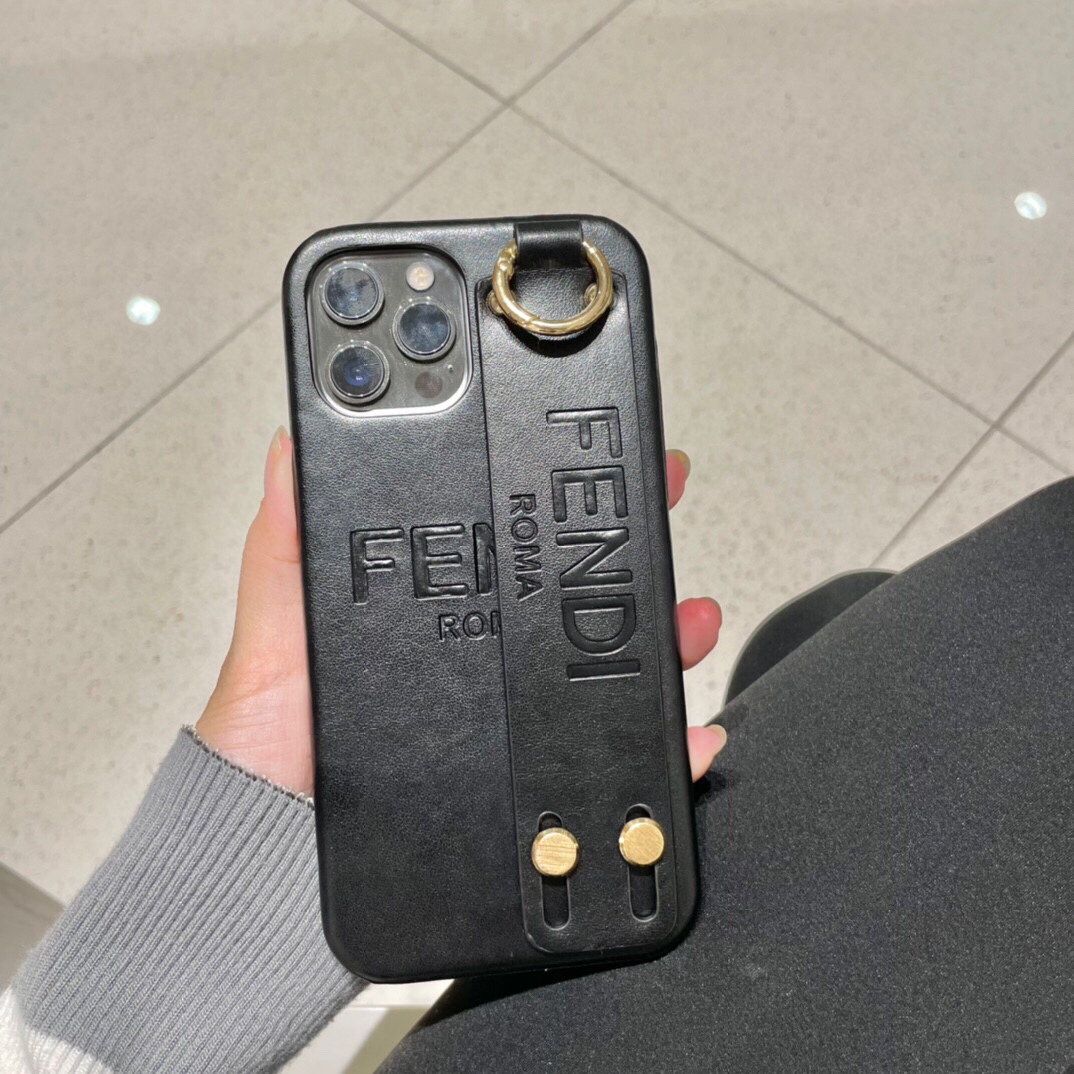 TOP FENDI Iphone case - 2 Color
