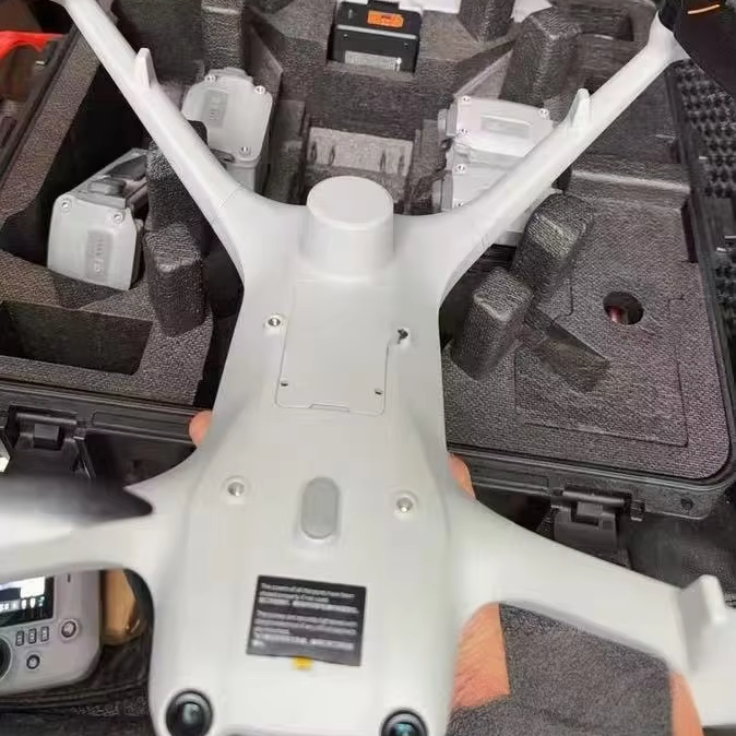Matrice 4D Combo Intelligent Recognition Operation With AI for Professional High-precision Mapping and Surface Inspection