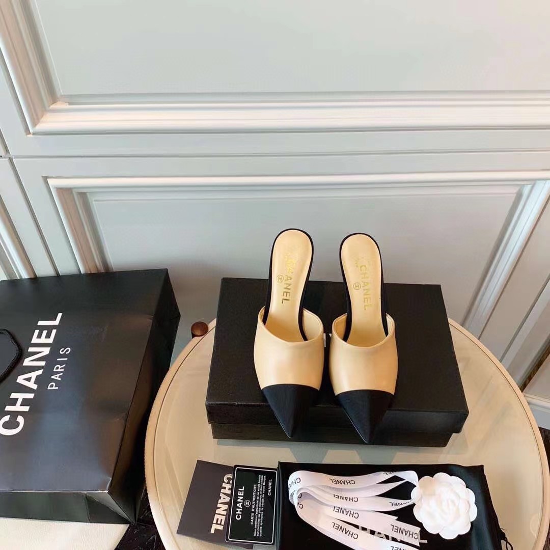 TOP CHANEL High Heel - beige