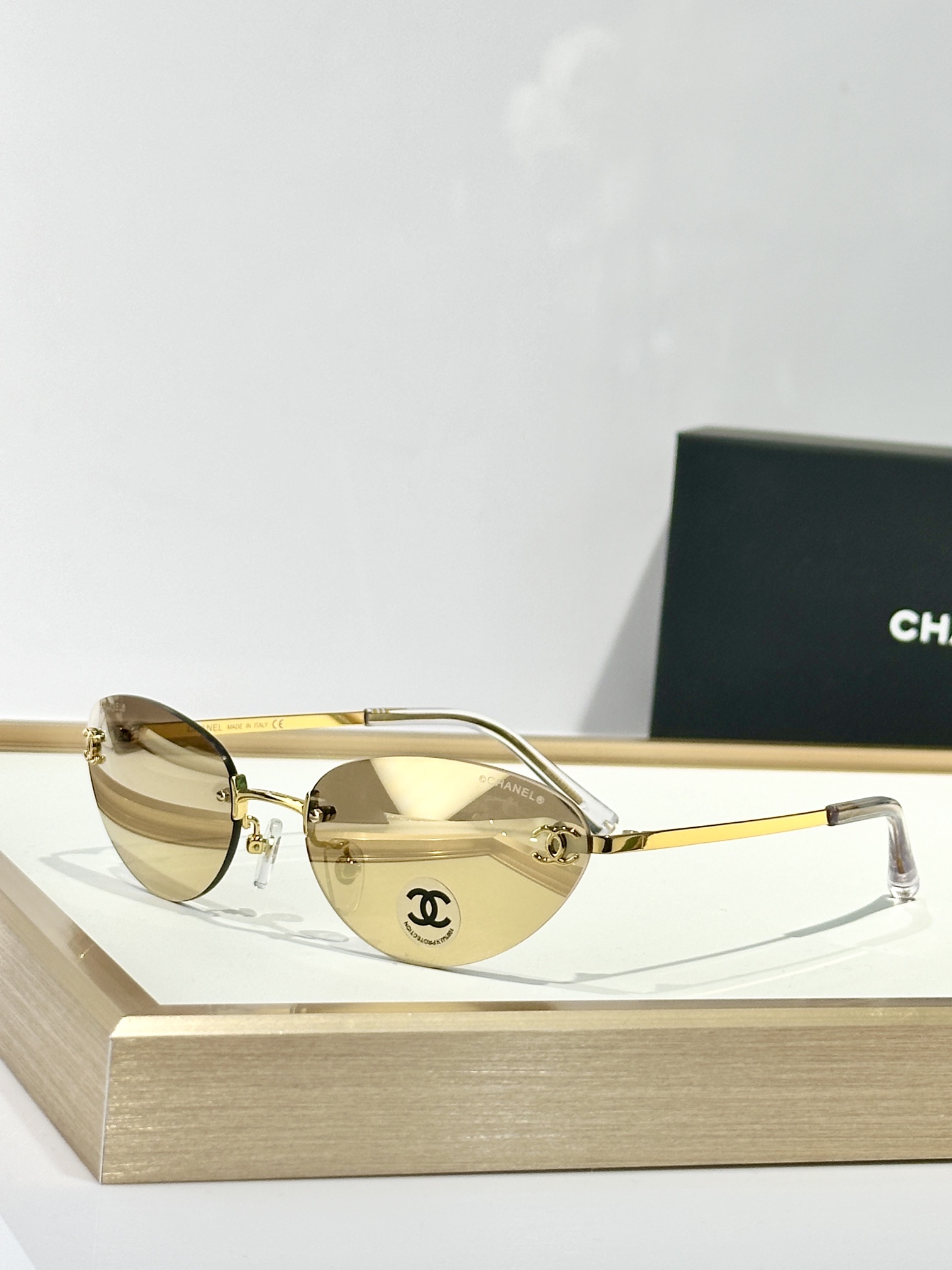 TOP CHANEL Sunglasses - 6 Colors