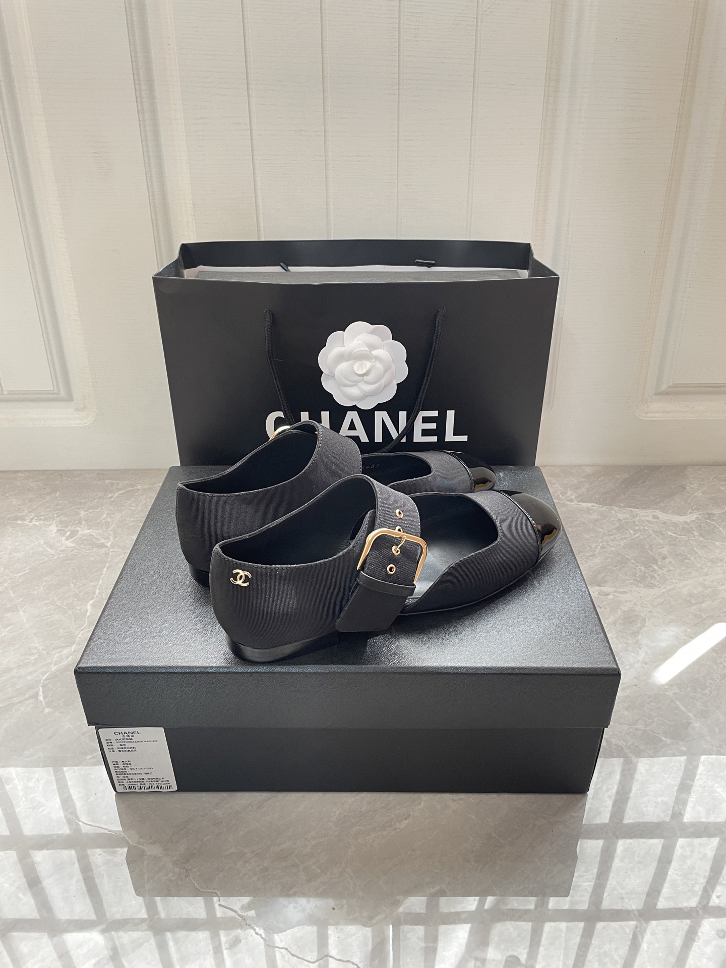 TOP CHANEL Mary Jane Shoes - 3 Color