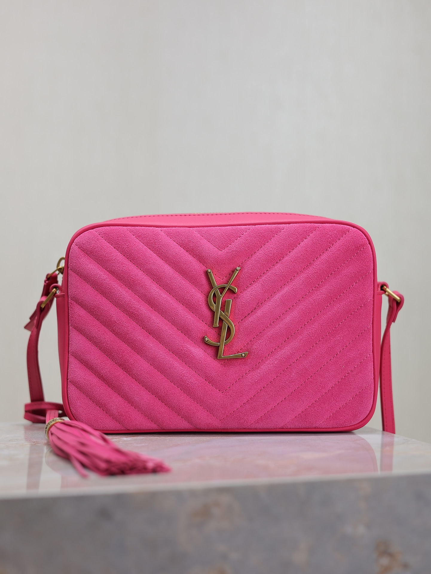 TOP Yves Saint Laurent YSL Lou Camera Bag Cowhide 23x16x6cm - Rose Red