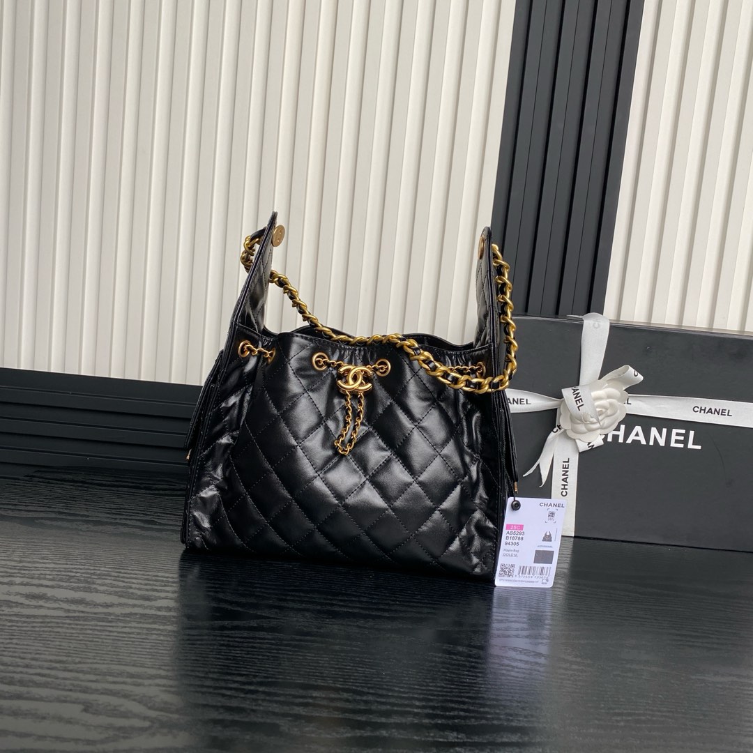 TOP CHANEL Hobo Shopping Bag Calfskin 26x30x14cm - Black
