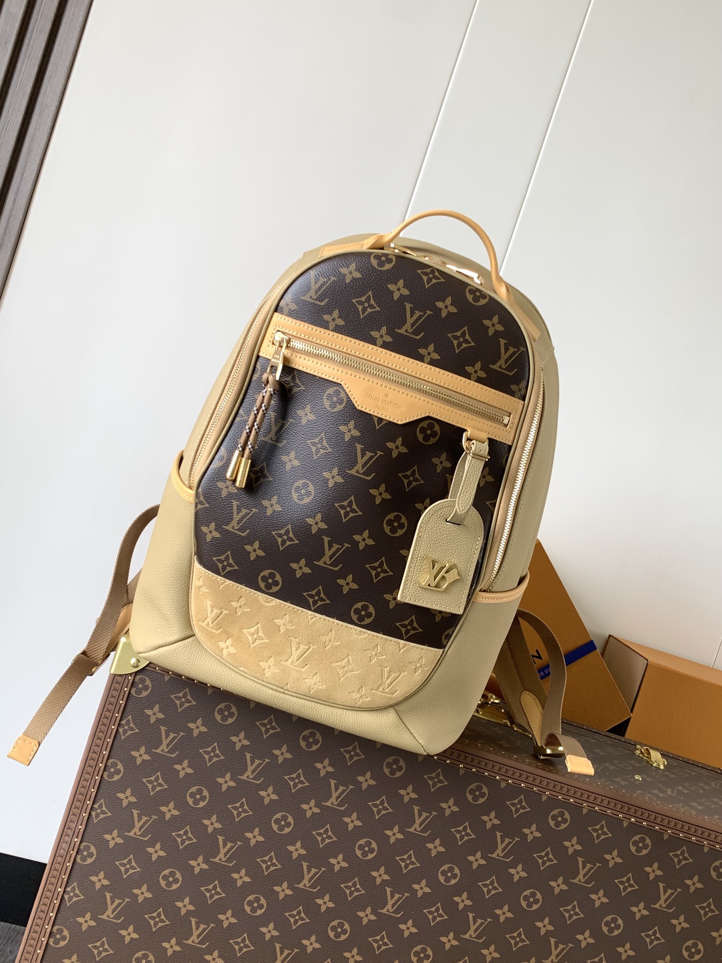 TOP Louis Vuitton LV Backpack 44*19*31cm - Brown