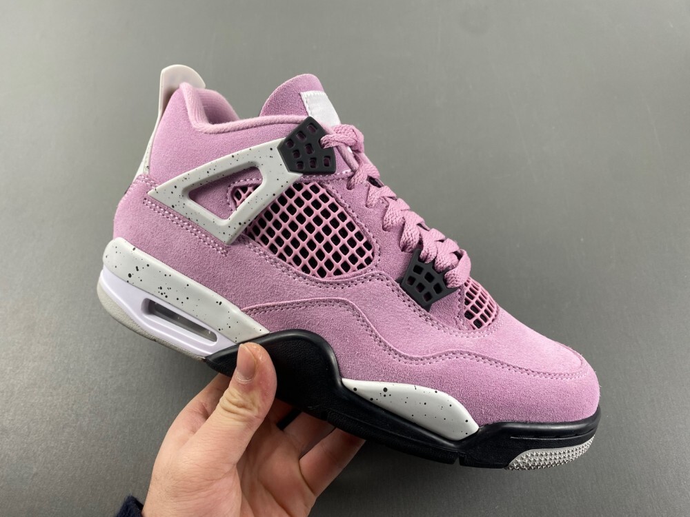 Air Jordan 4 Macho Pink