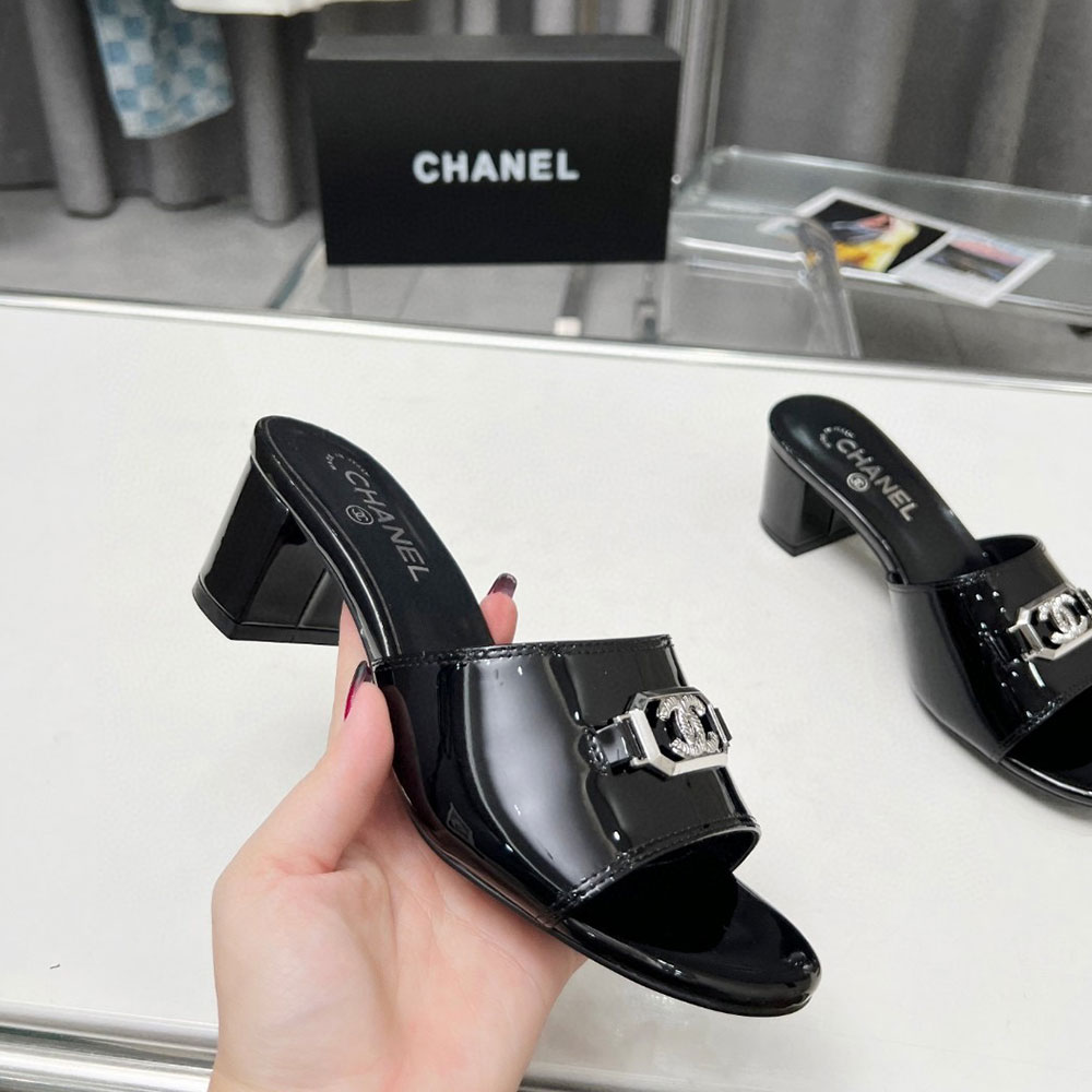 Chanel Flat Open-toed Flip-flops With Thick Heels Slide Sandal(Replica)