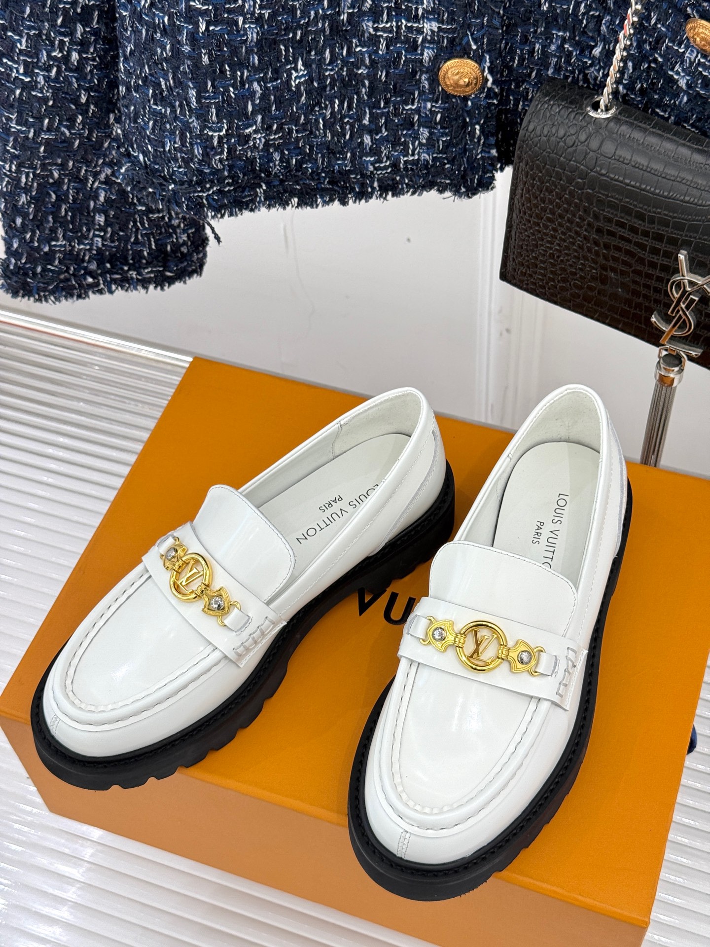 TOP Louis Vuitton LV loafers Shoes Cowhide - 5 Colors