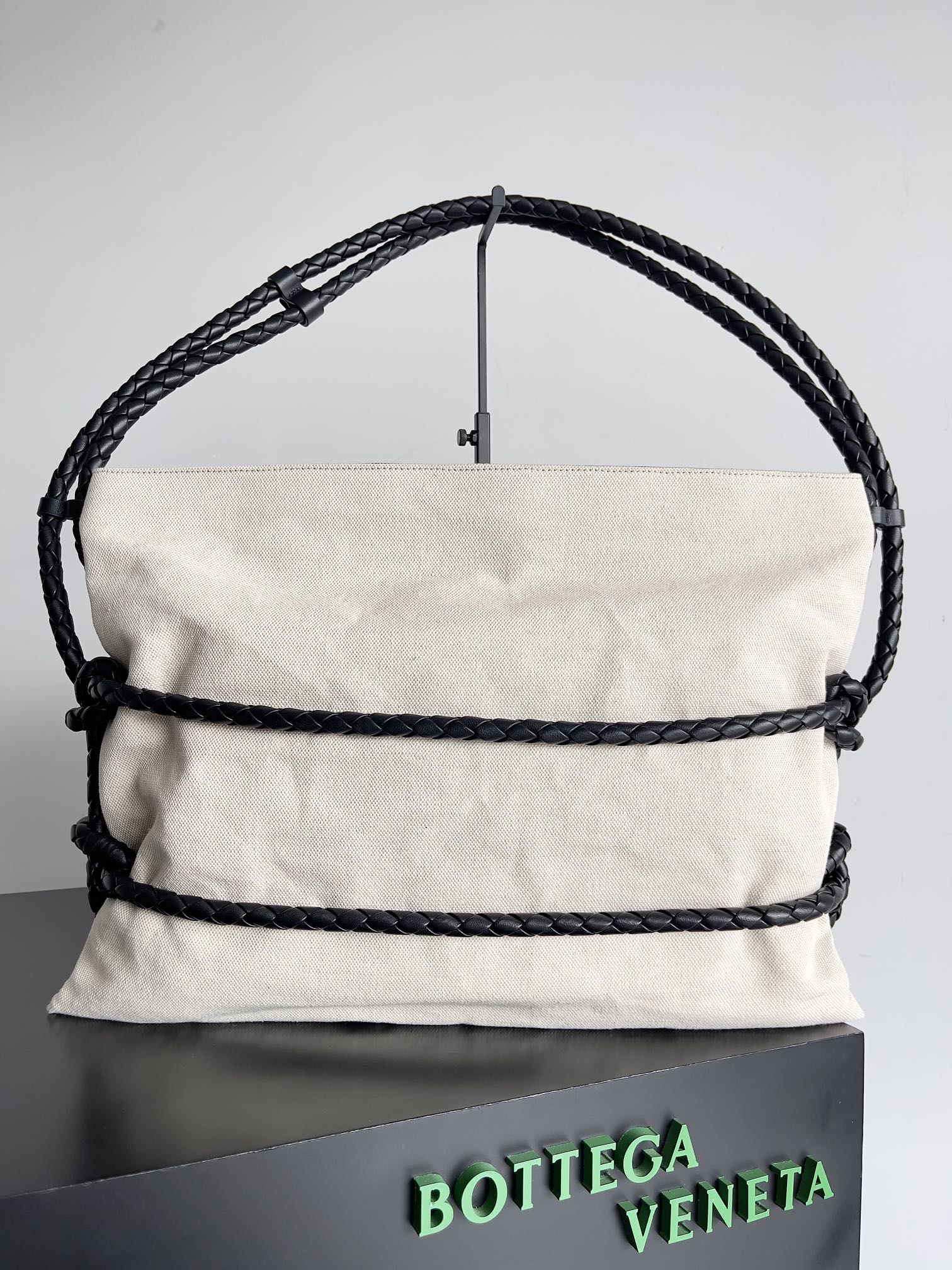 TOP Bottega Veneta BV Knot Tote Bag