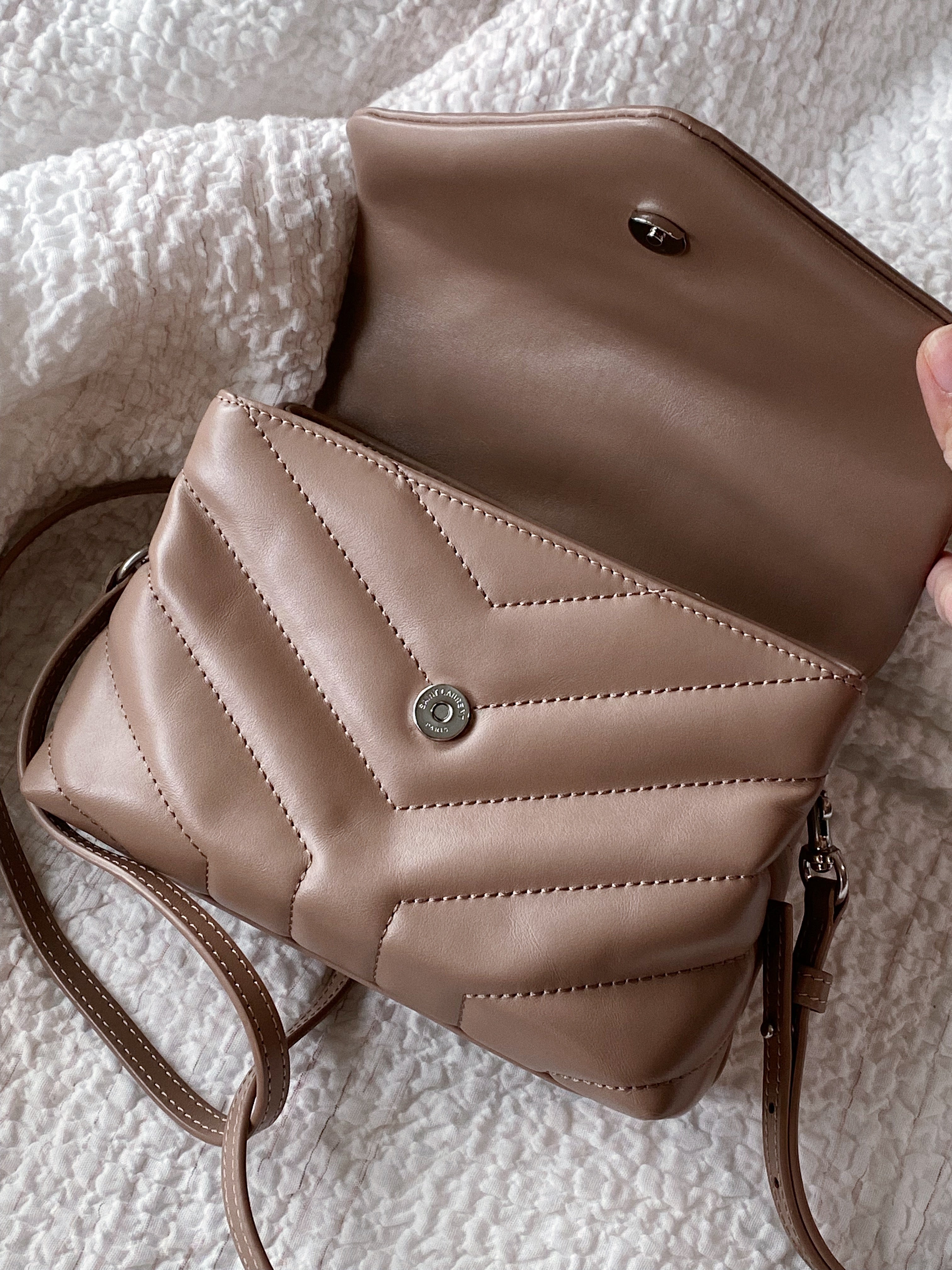 TOP Yves Saint Laurent YSL Loulou Toy Bag - Taupe