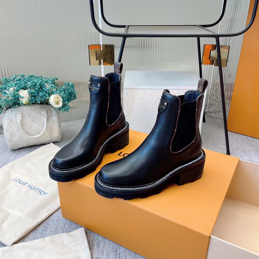 TOP Louis Vuitton LV  LV Beaubourg Ankle Boots Logo