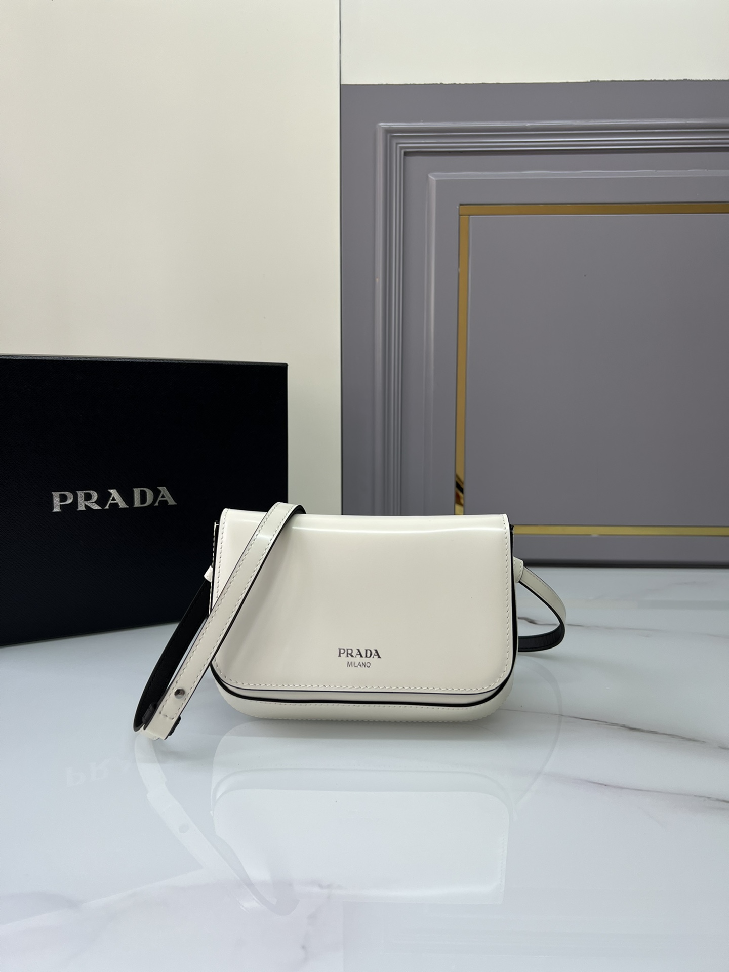 TOP PRADA Bright - Faced Leather Crossbody Bag 18x12.5x2.5cm - 3 Colors