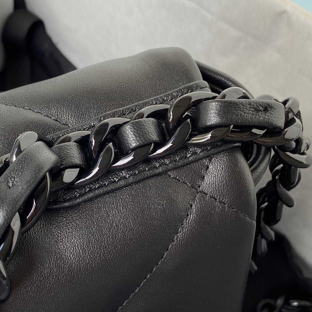 TOP CHANEL 19 Bag Small 26CM - All Black