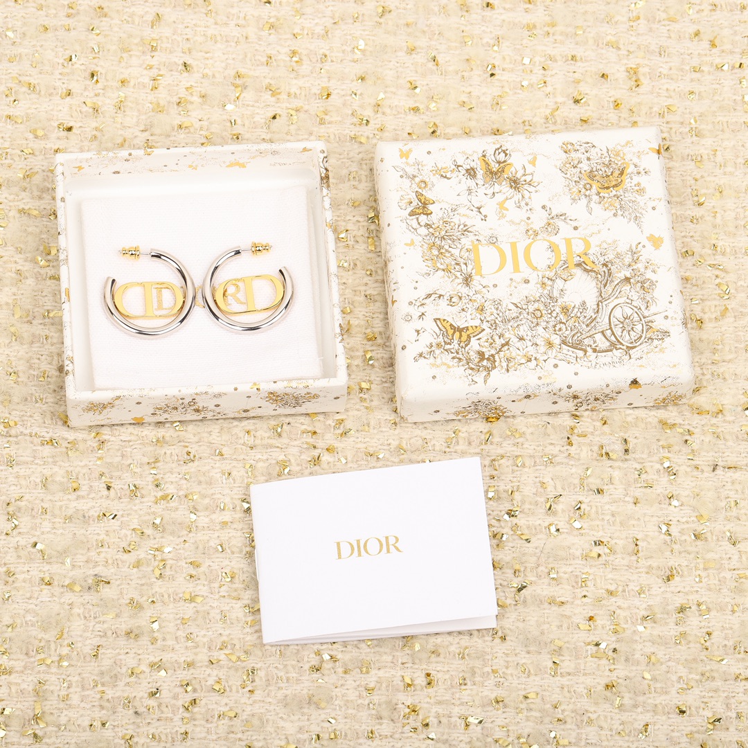 TOP Christian Dior J'  Half Hoop Letter Earrings