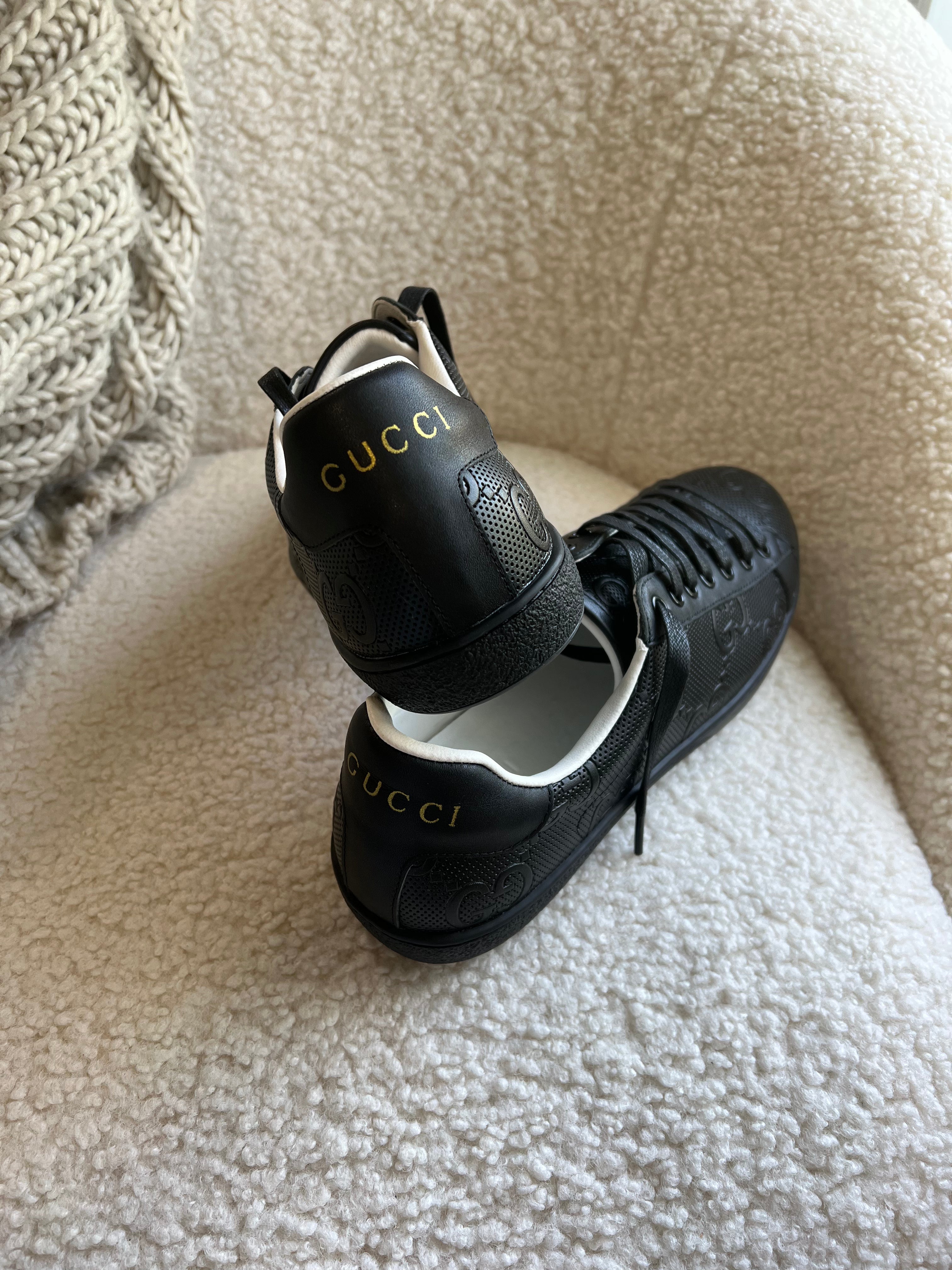 TOP GUCCI G*G Men Ace GG Embossed Sneakers - Black