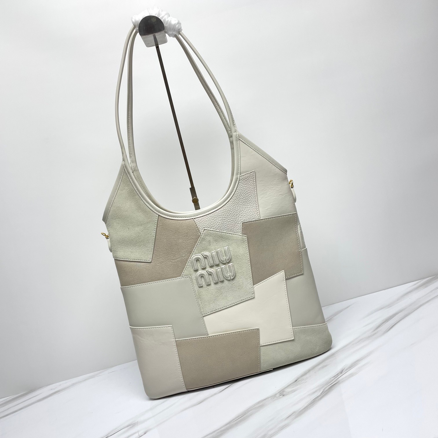 TOP Miu Miu Isedan Limited Tote Package 35x40cm
