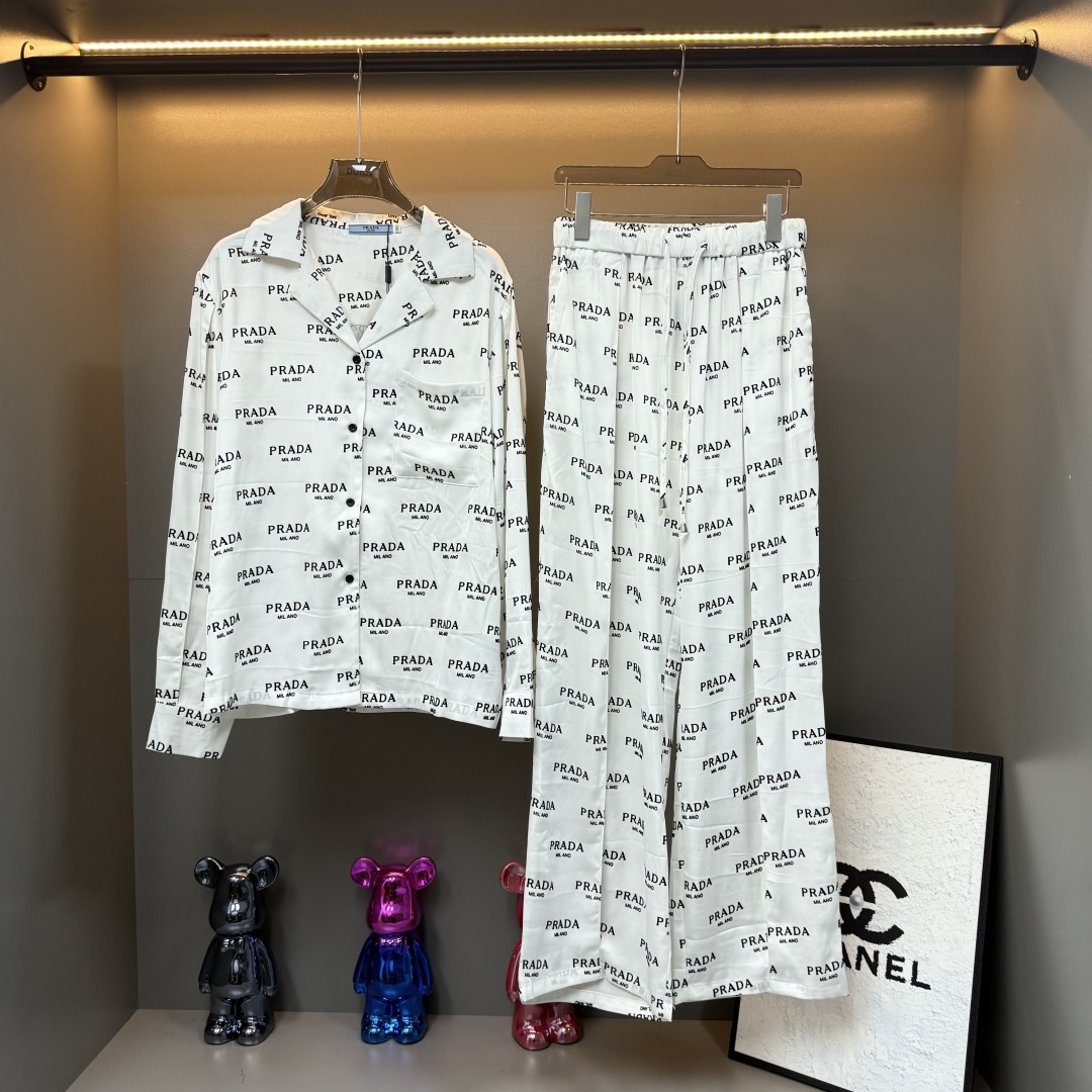 TOP Prada Home Wear Pajamas - 3 Colors