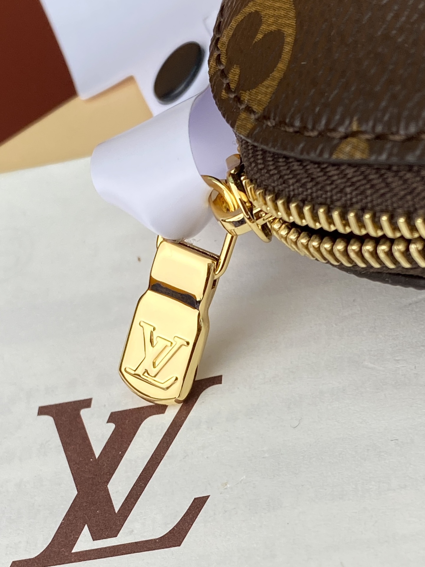 TOP Louis Vuitton LV Cosmetic Bag Monogram with Cherry Pattern 12x6x19cm  - Brown