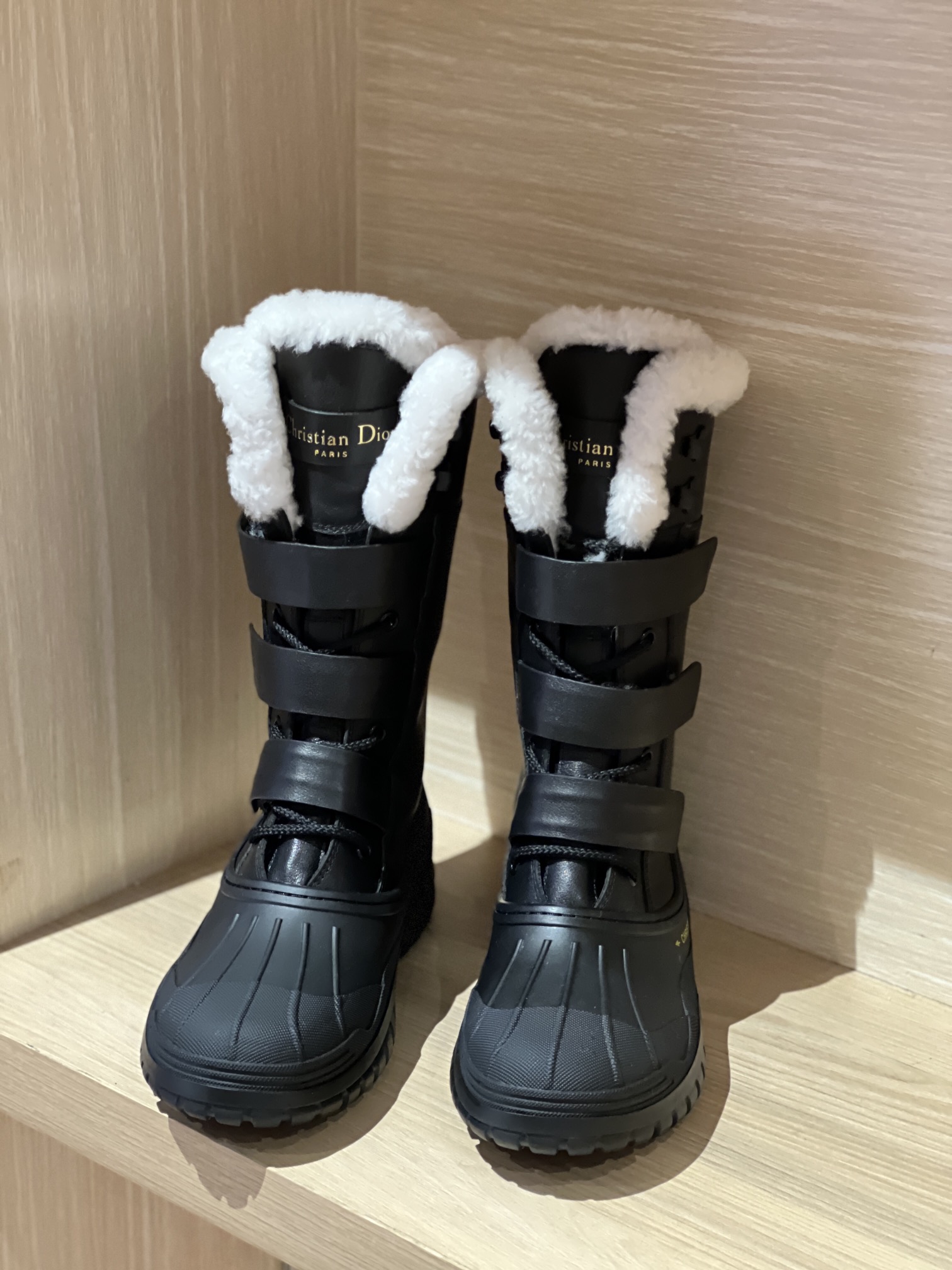 TOP Christian Dior Waterproof Wool Mid Length Boots - 2 Colors