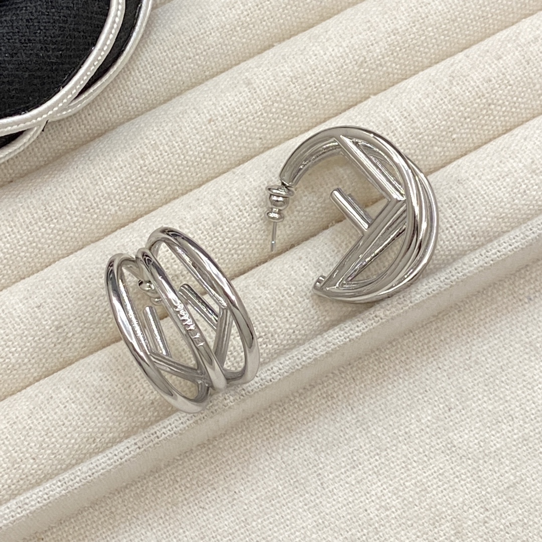 TOP FENDI FF Earrings - 2 Colors