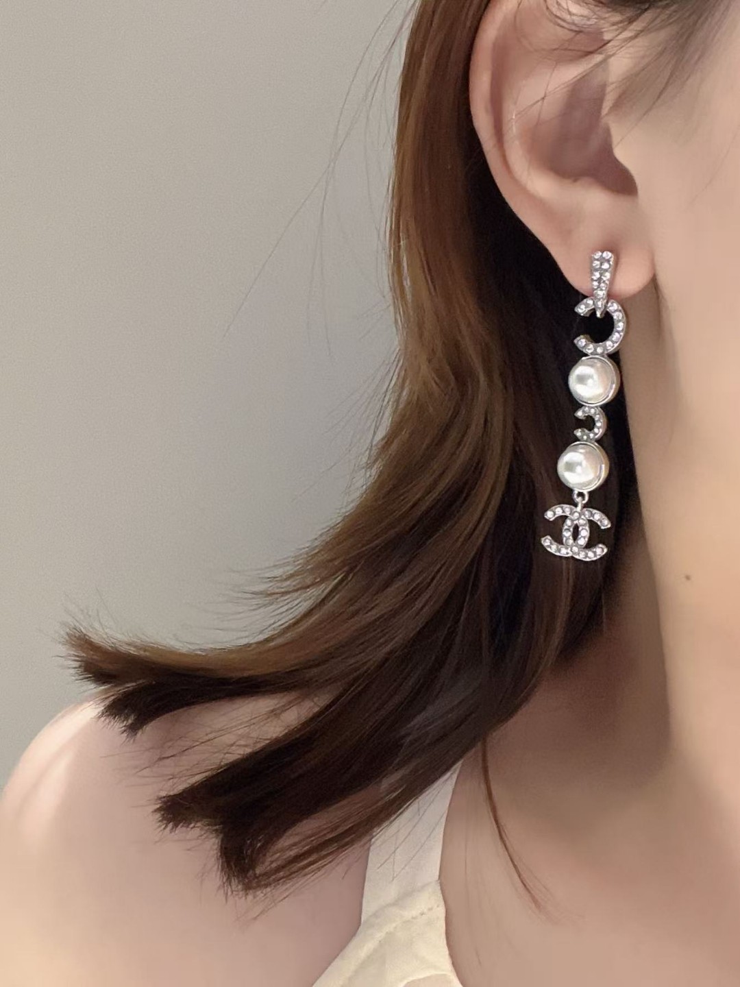 TOP CHANEL Earrings - Silver