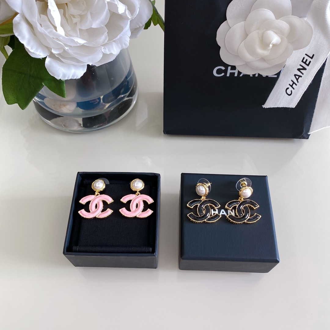 TOP CHANEL Pearl Drop Enamel Double C Earrings - 2 Colors