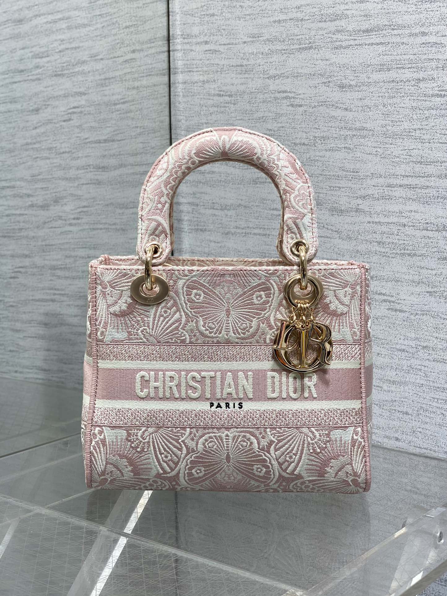 TOP Christian Dior Butterfly Pattern Embroidery Bag 24x20x11cm - Pink
