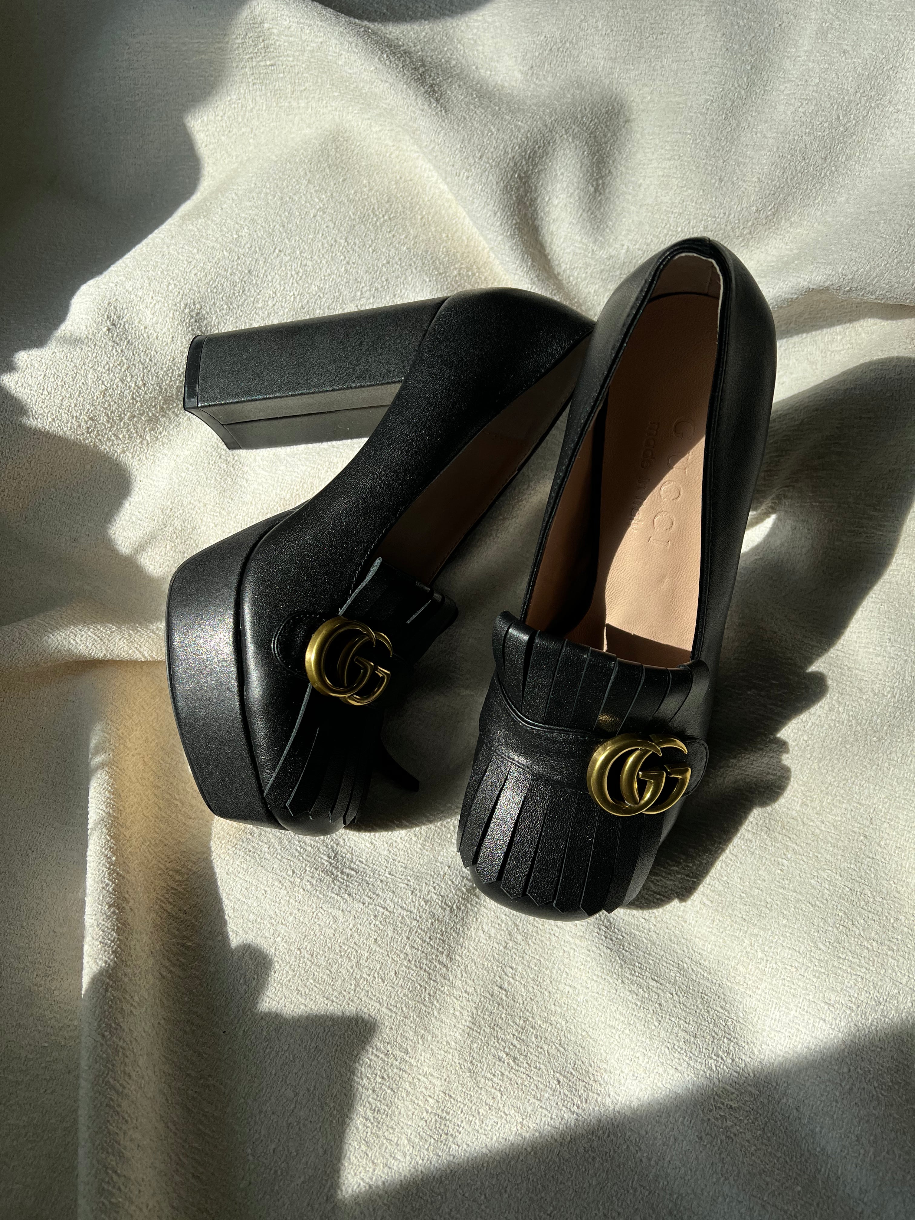 TOP GUCCI G*G Marmont Leather Platform Pumps - Black w GHW