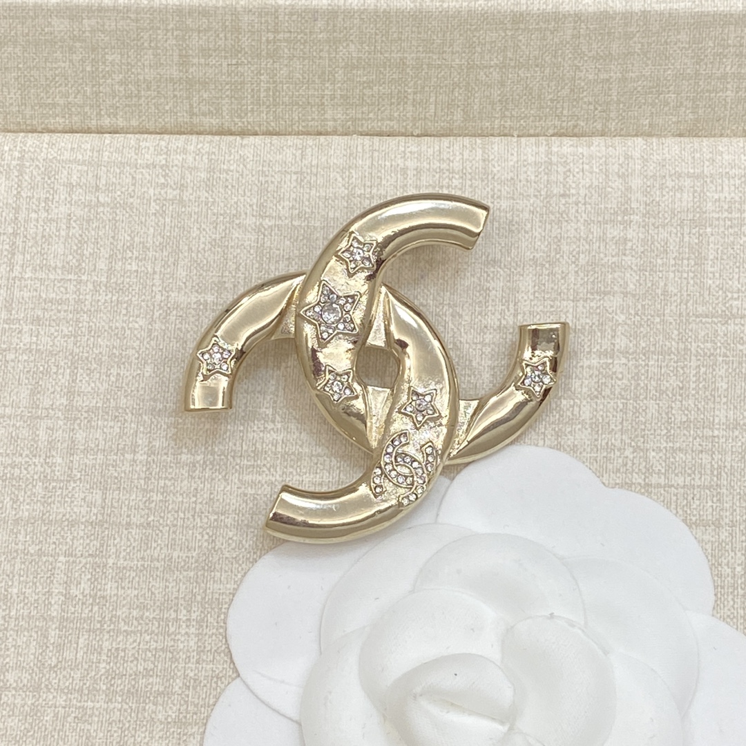 TOP CHANEL CC Brooch - Gold