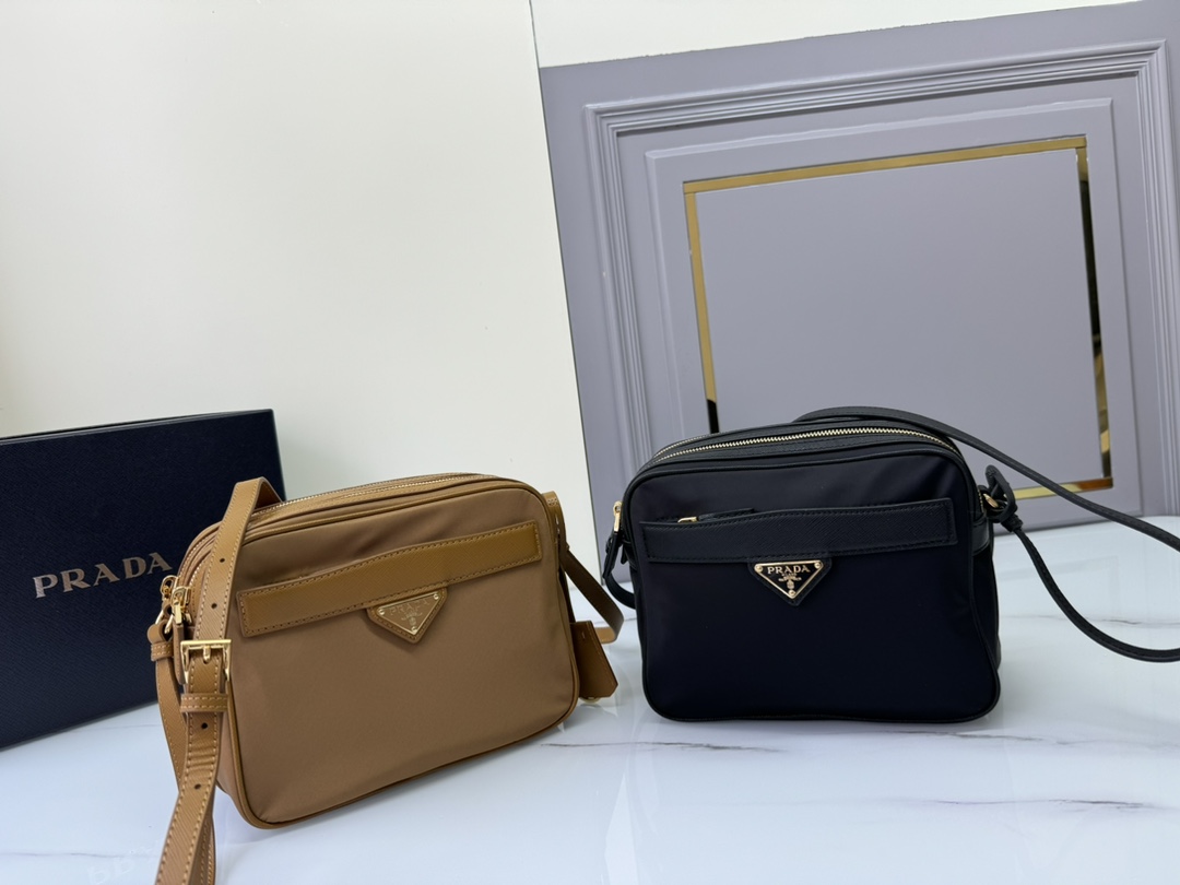 TOP PRADA Nylon Bag 21*17*8cm - 2 Colors