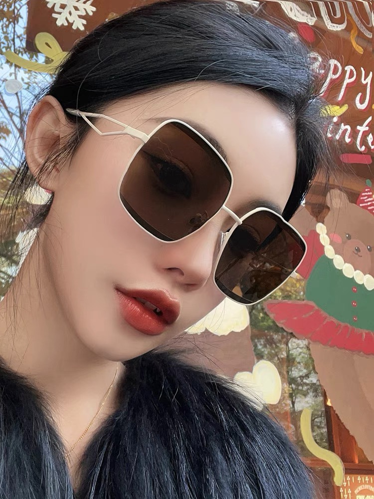 TOP CHANEL  New Nylon Rimless Diamond Glasses - 3 Colors