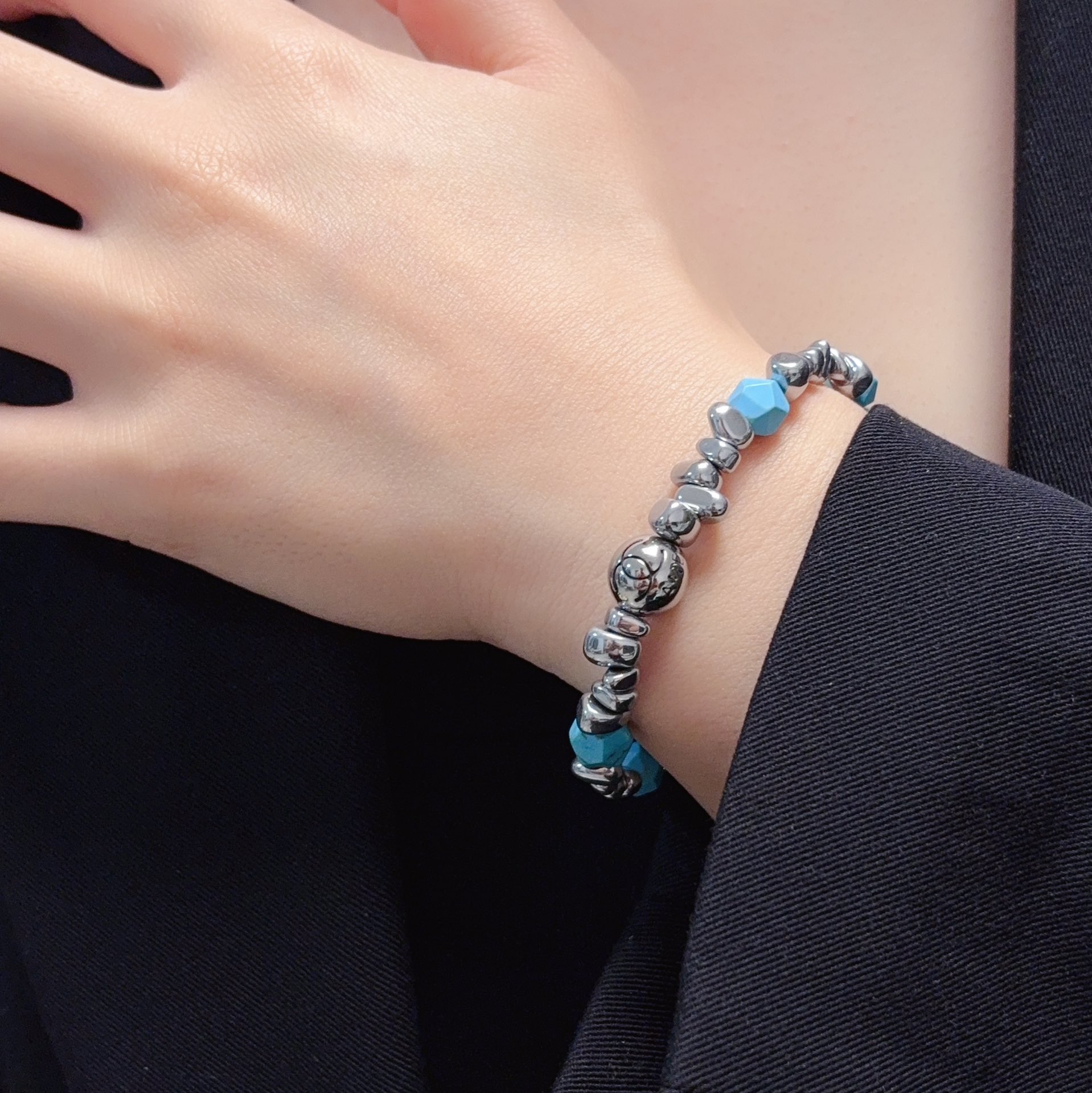 TOP CHANEL CC Turquoise Bracelet - Silver
