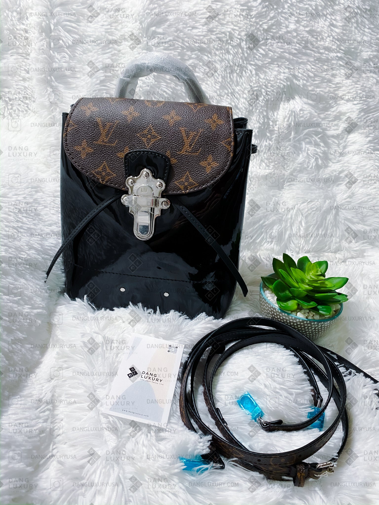 TOP Louis Vuitton LV Hot Springs Backpack Monogram 22×7×12 cm-Brown