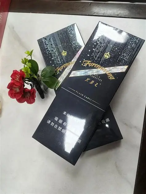 芙蓉王（硬闪带细支）俗称细闪带 / 蓝闪带烤烟细支，97mm 细支｜20 支 / 包，深蓝炫彩镭射盒，无爆珠
理化参数：焦油 8mg，烟碱 0.8mg，一氧化碳 7mgRM280.00oknoni芙蓉王（硬闪带细支）俗称细闪带 / 蓝闪带 - oknoni