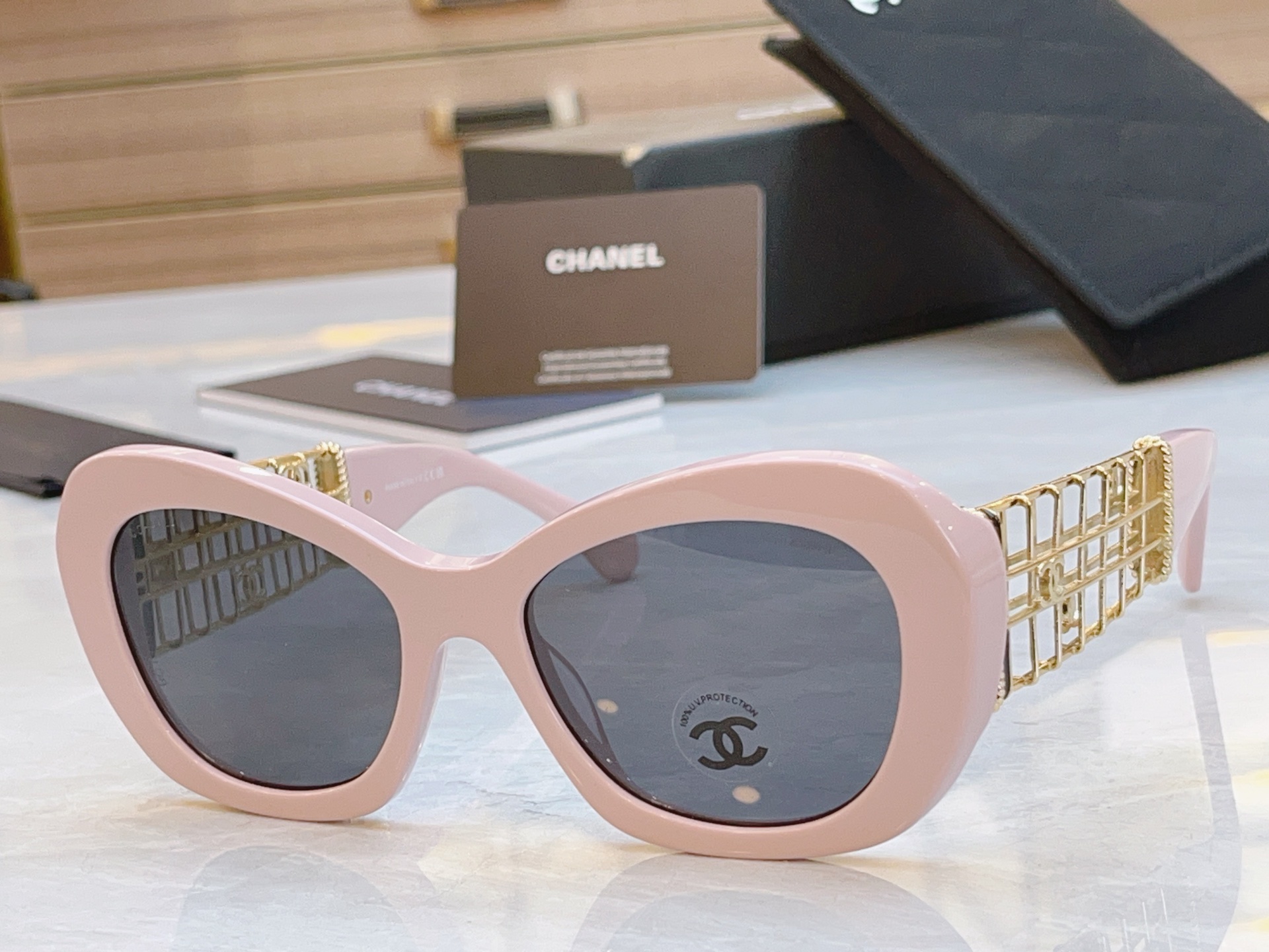 TOP CHANEL Sunglasses - 6 Colors