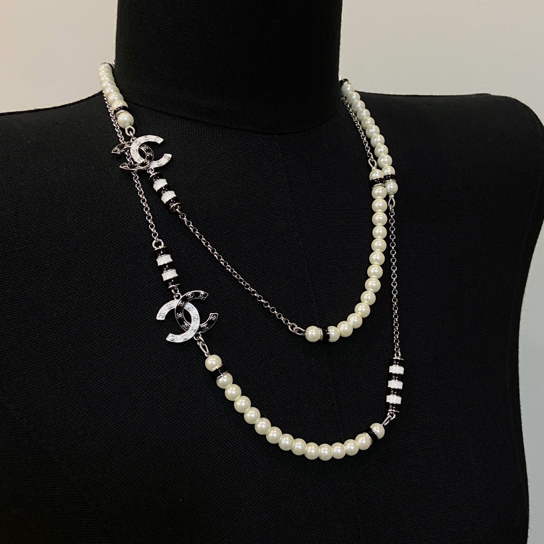 TOP CHANEL CC Sweater Chain with Pearl - Silver&Gold
