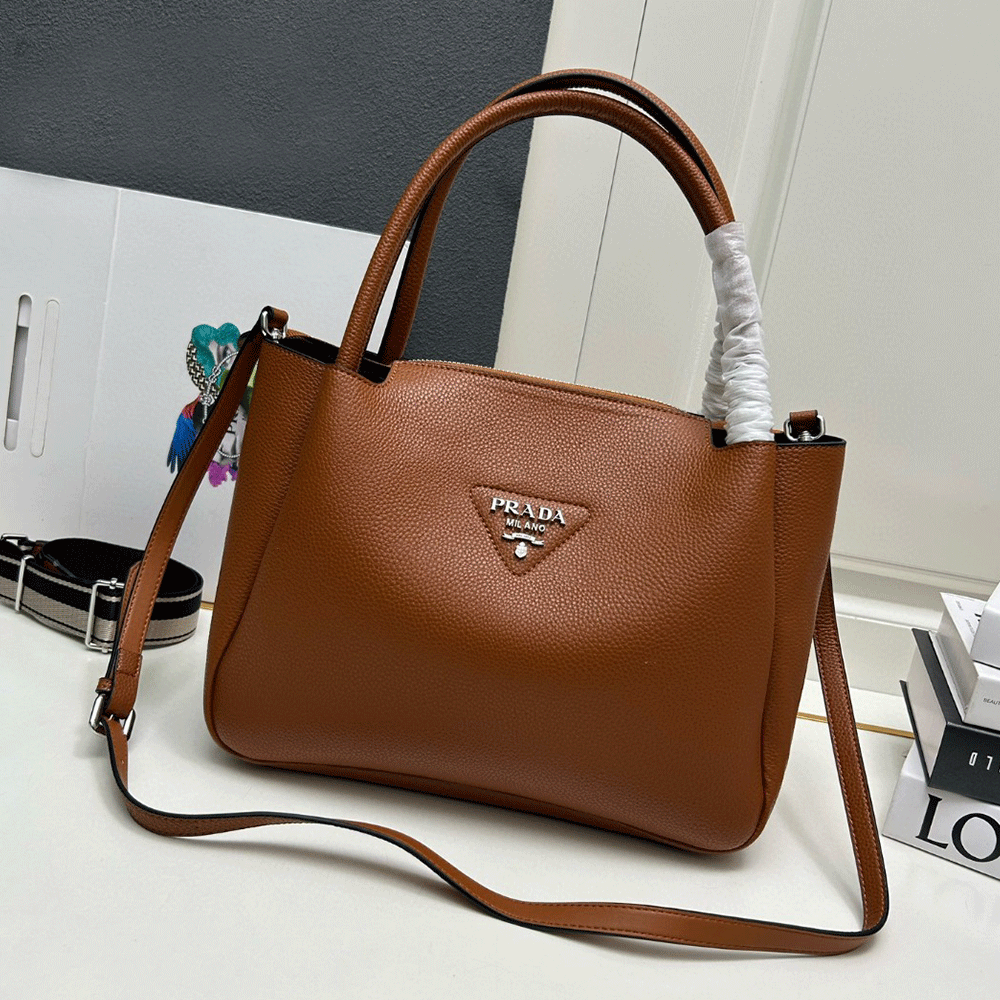 Prada Leather handbags (Replica)