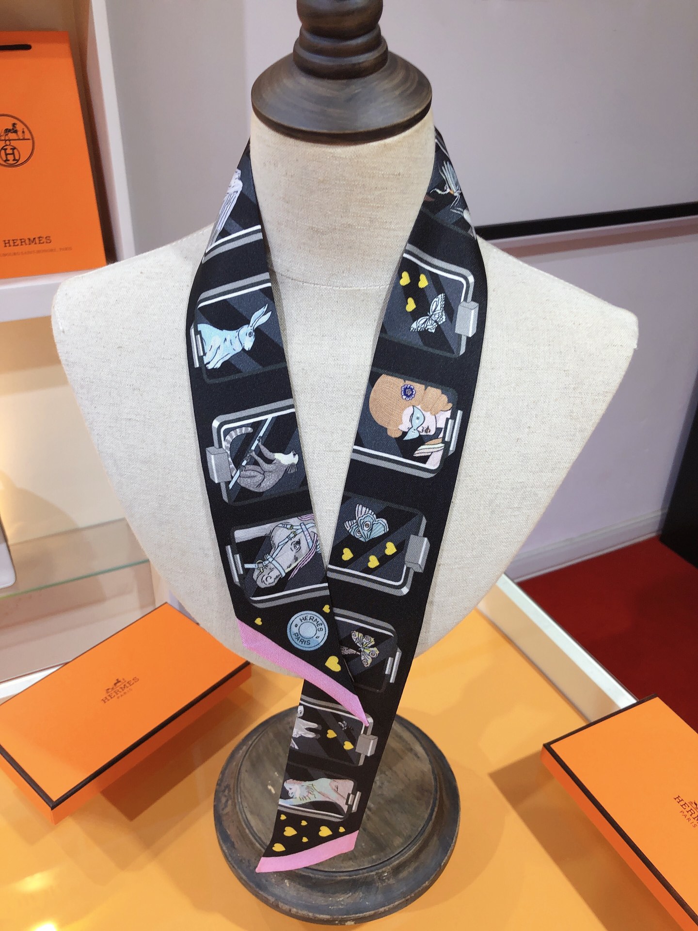 TOP HERMES Dynamic Sharing Twilly Scarf 86 x 5 cm - 4 Colours