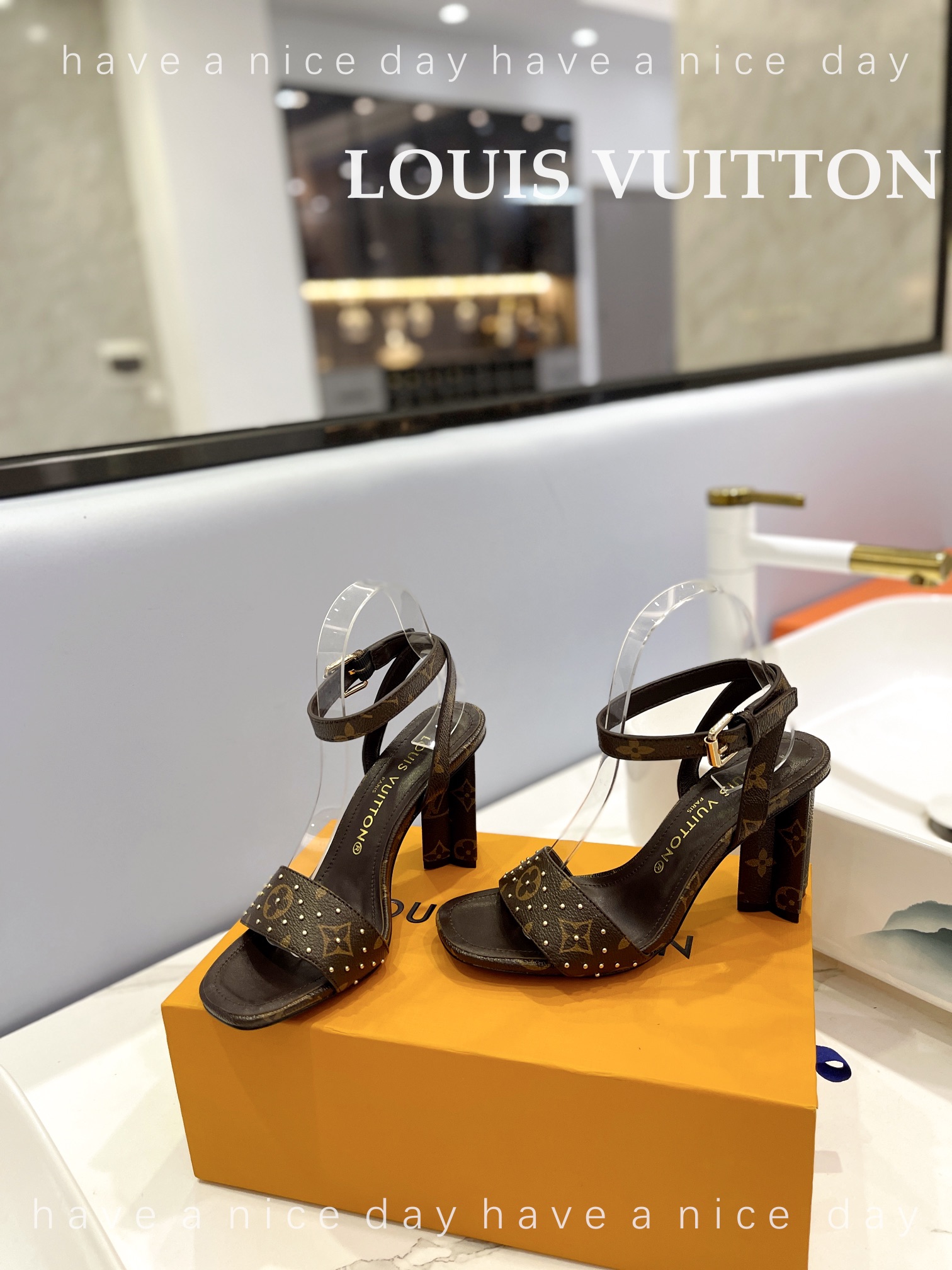 TOP Louis Vuitton LV Monogram Pumps Plum Blossom Heel - 6 Color