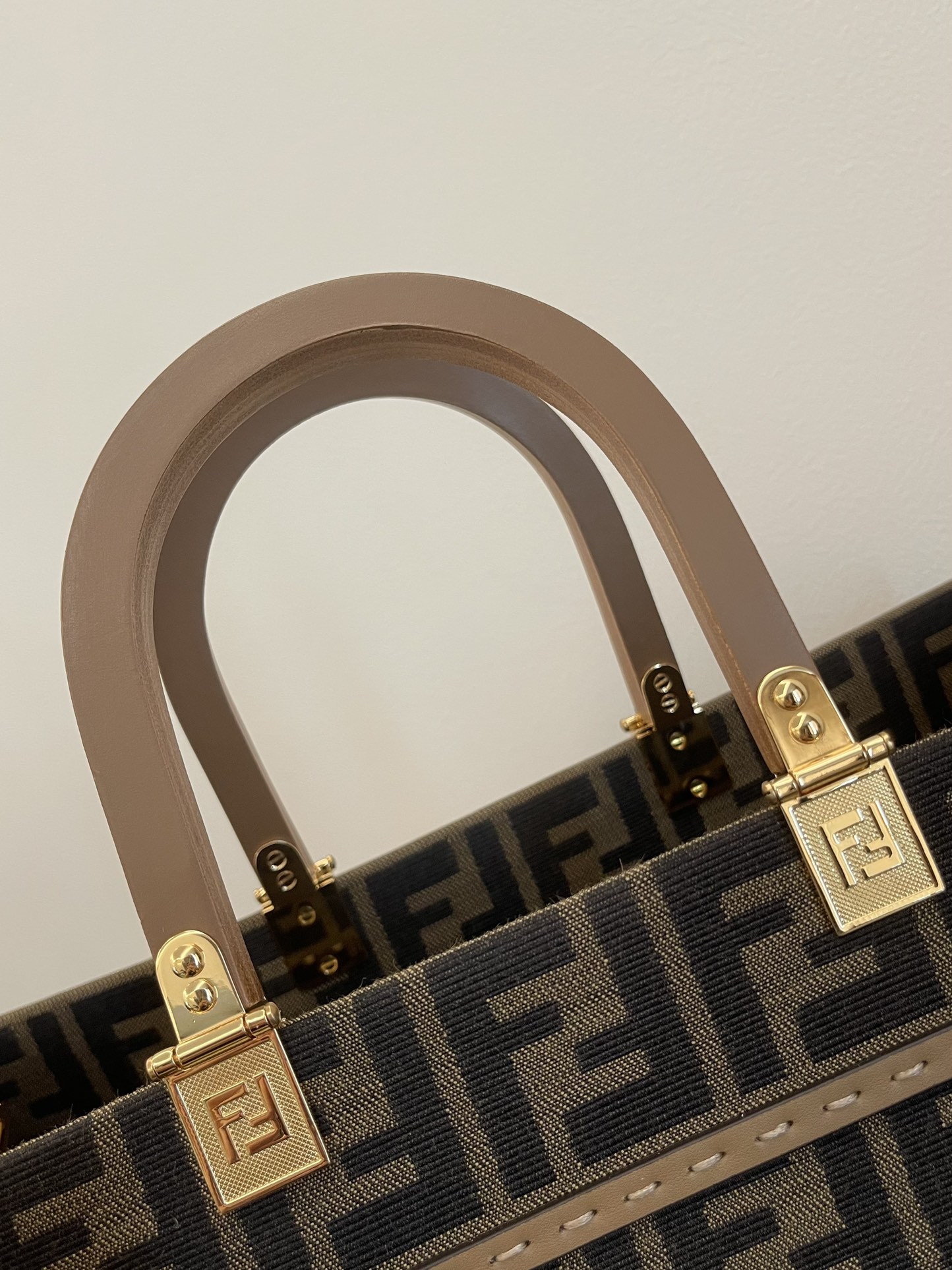 TOP FENDI Sunshine Tote Bag Medium 35x17x31cm - Brown