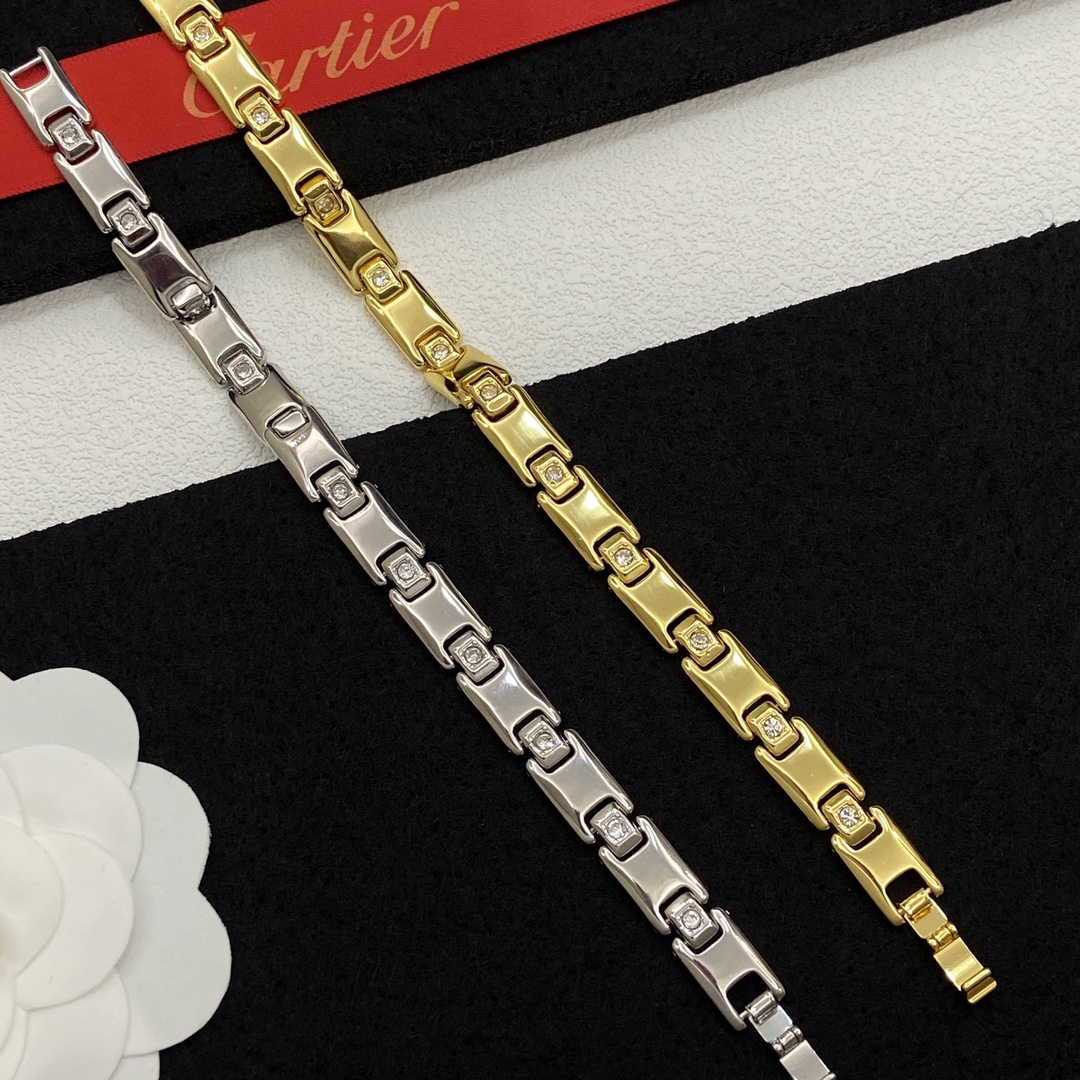 TOP Cartier Bracelet - 2 Colors