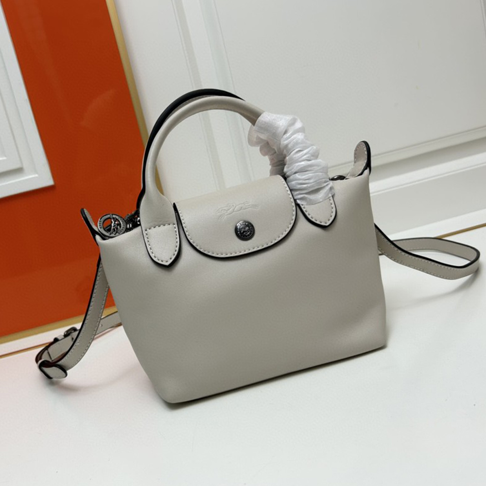 Long Champ Le Pliange Cuir Bag  (Replica)