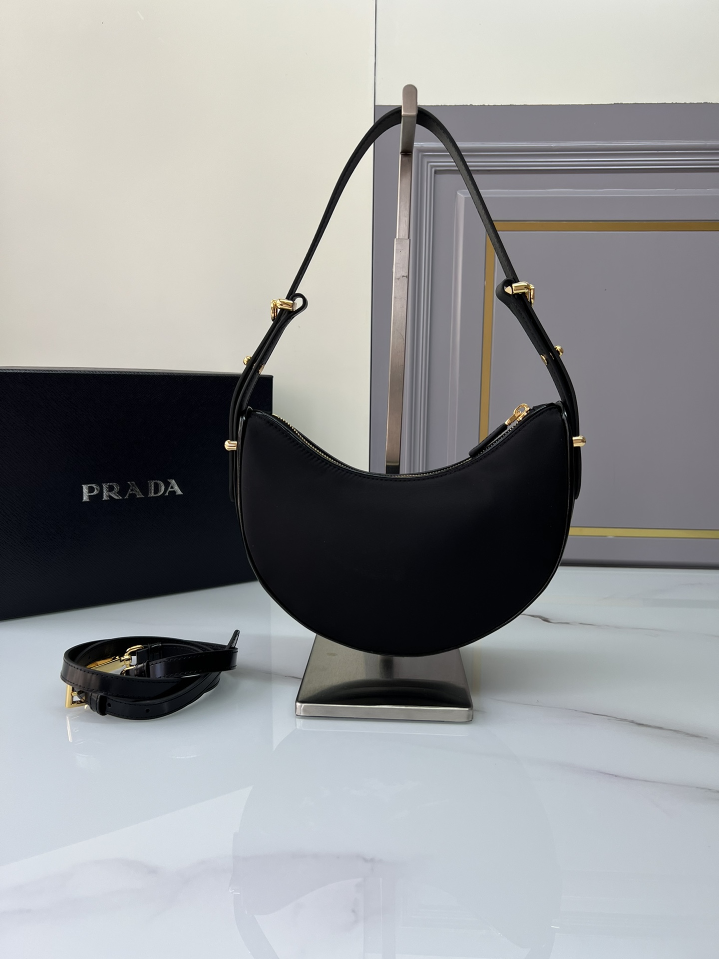 TOP PRADA Moon Bag Nylon/Glossy Cowhide 18x16x5cm/22.5x18.5x6.5cm - Black