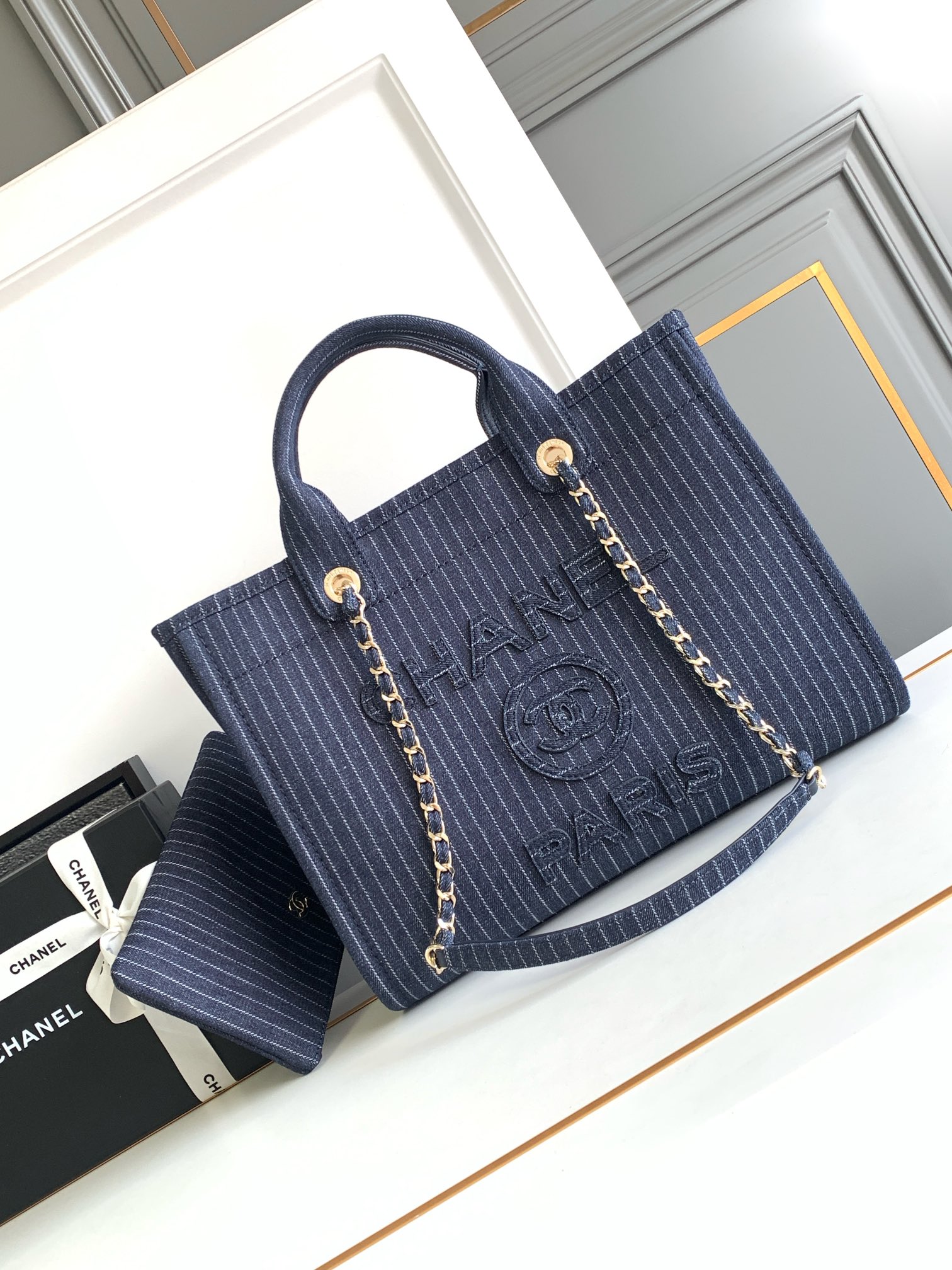 TOP CHANEL Deauville Tote Shopping Bag 32cm/38cm - Striped Denim