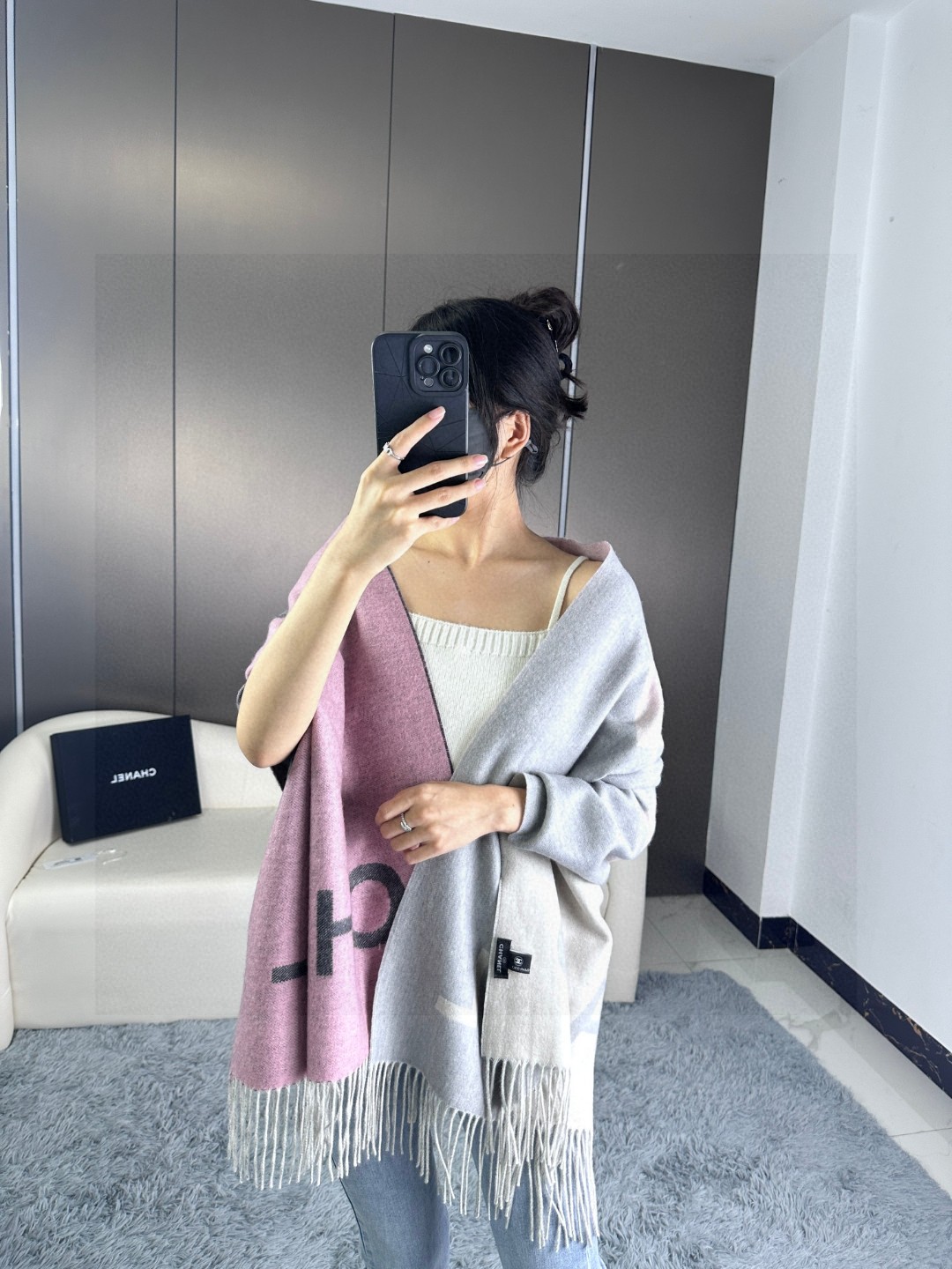 TOP CHANEL Cashmere Scarf 70 x 180 cm