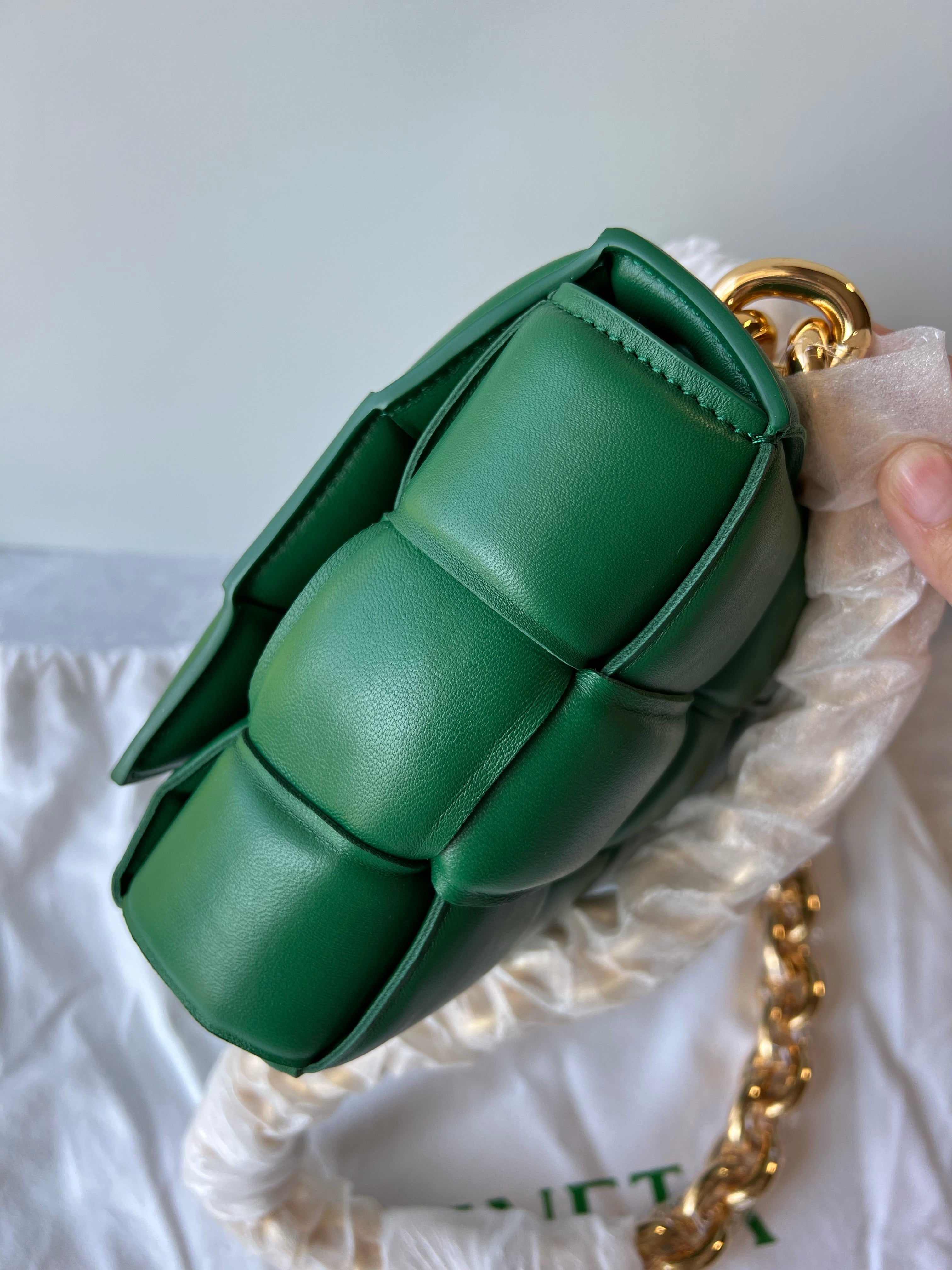 TOP Bottega Veneta BV Chain Cassette Bag - Dark Green
