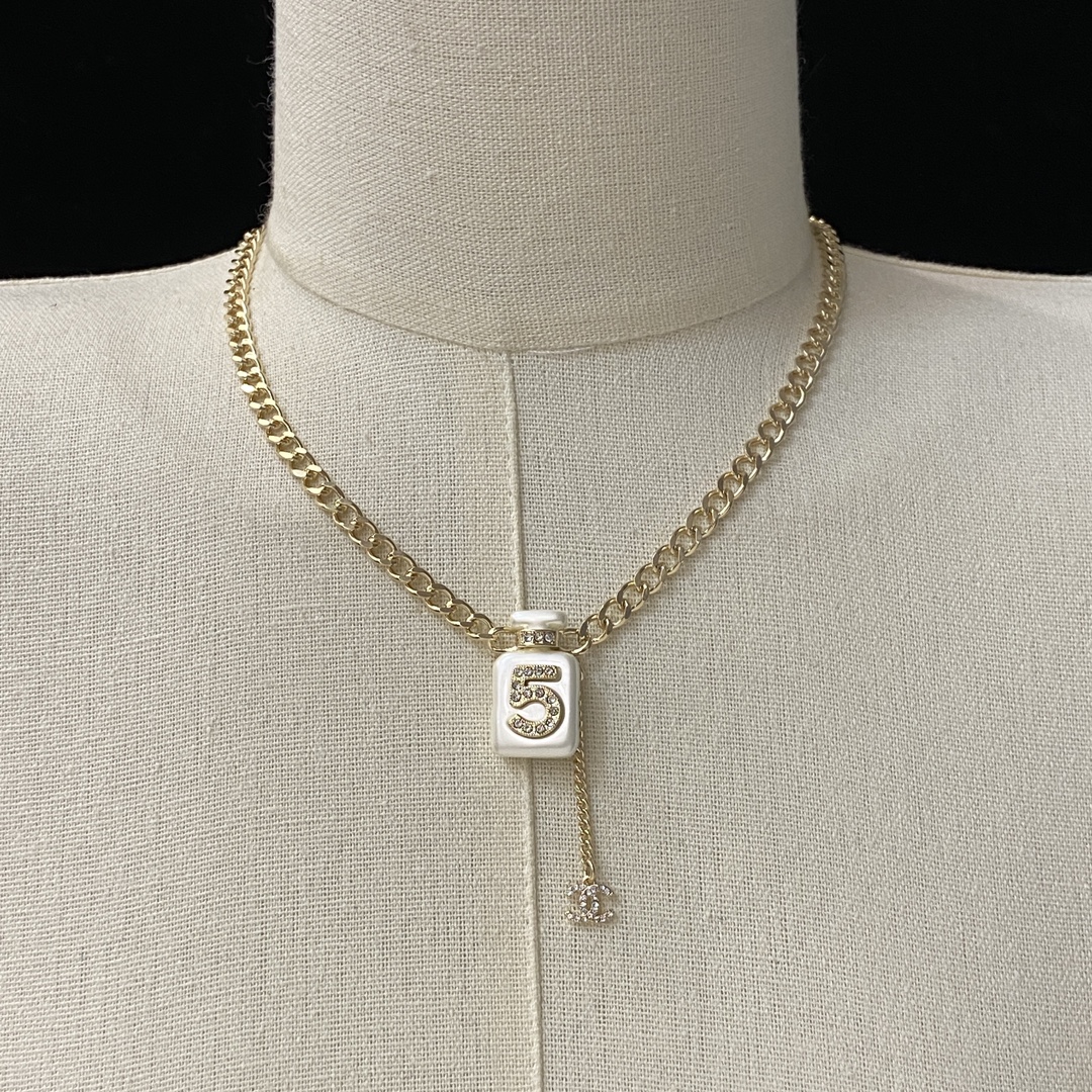 TOP CHANEL Necklace - Gold