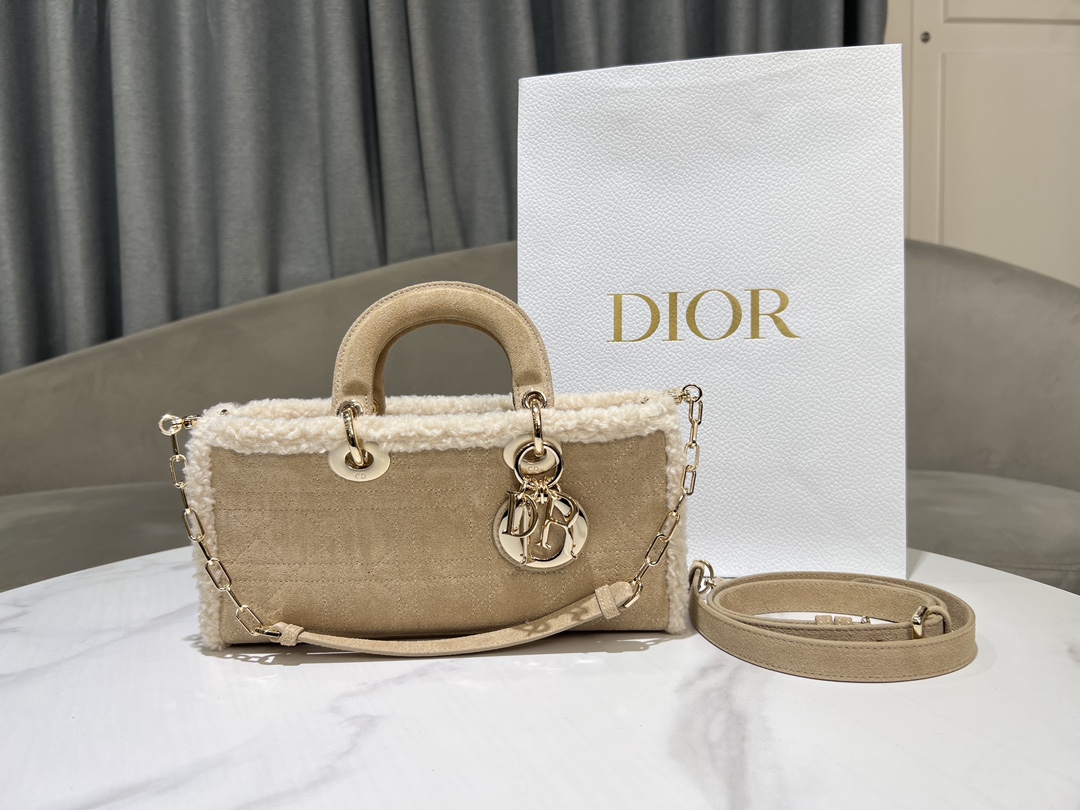TOP Christian Dior Lady D-Joy Sheeps Leather 26*13.5*5cm - Brown