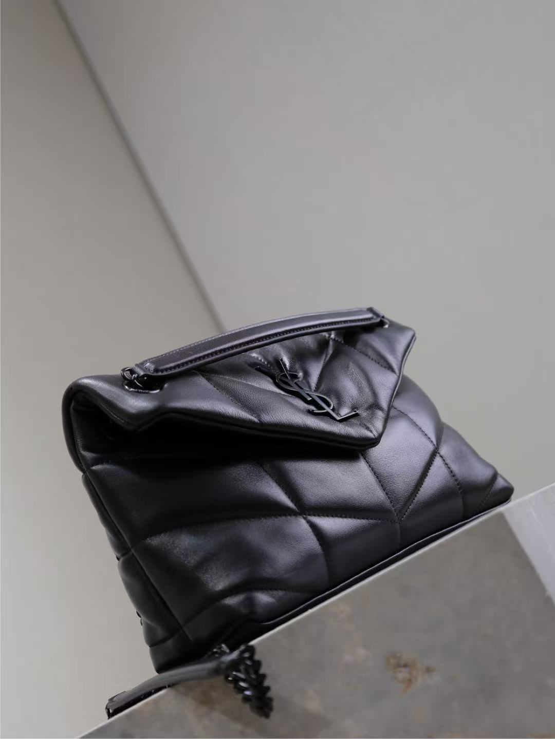 TOP Yves Saint Laurent YSL Lou Lou Puffer Small Leather - Black